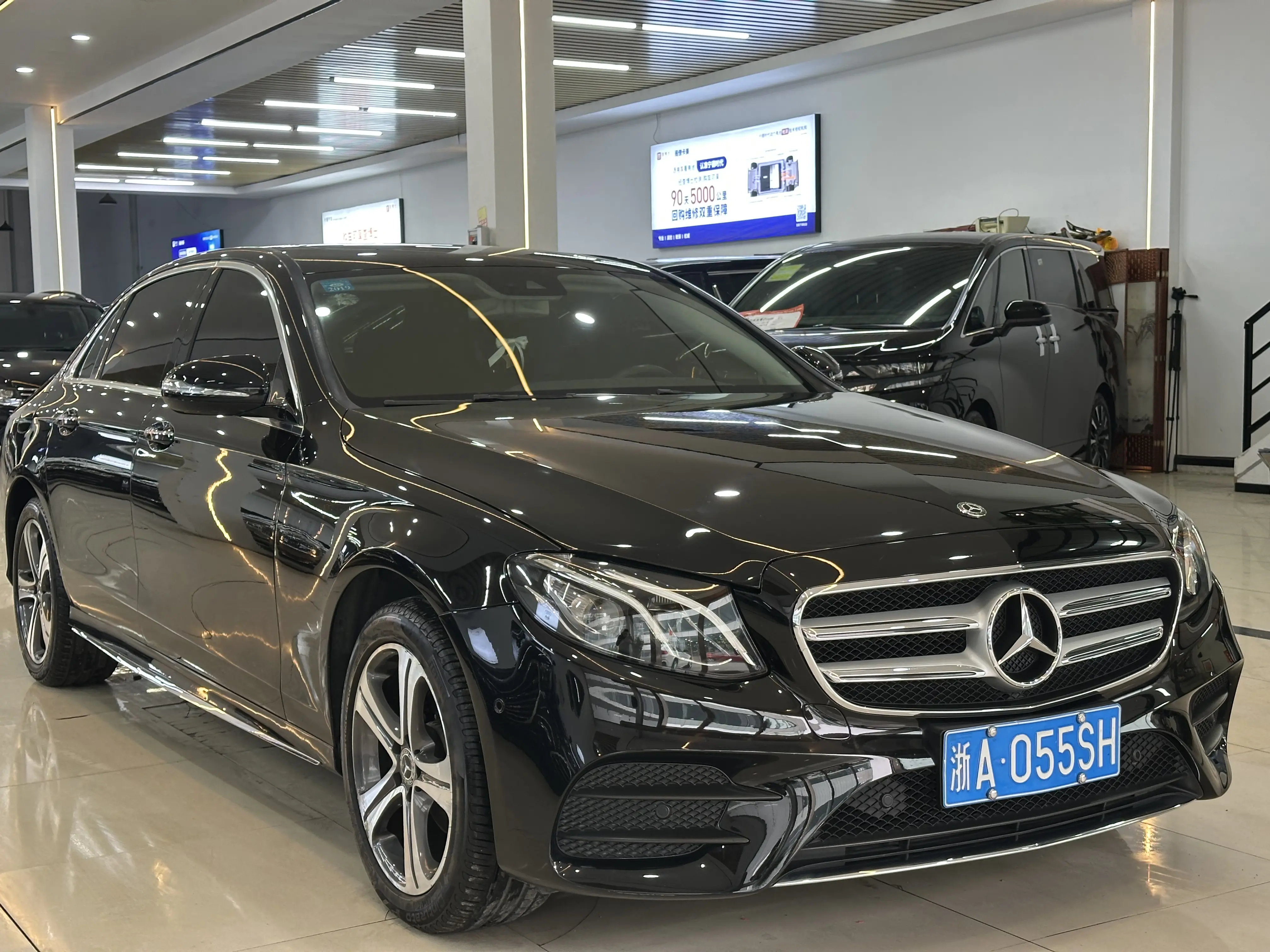 Mercedes-Benz E-Class  из Китая