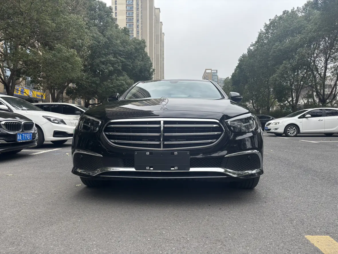Mercedes-Benz E-Class  из Китая
