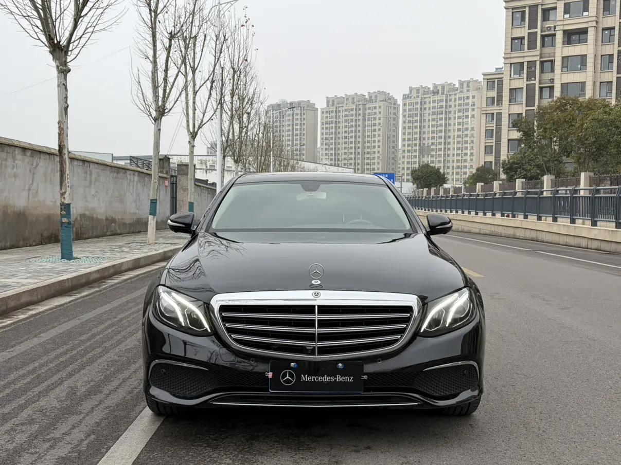 Mercedes-Benz E-Class  из Китая