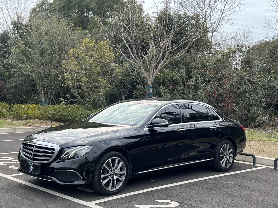 Mercedes-Benz E-Class  из Китая