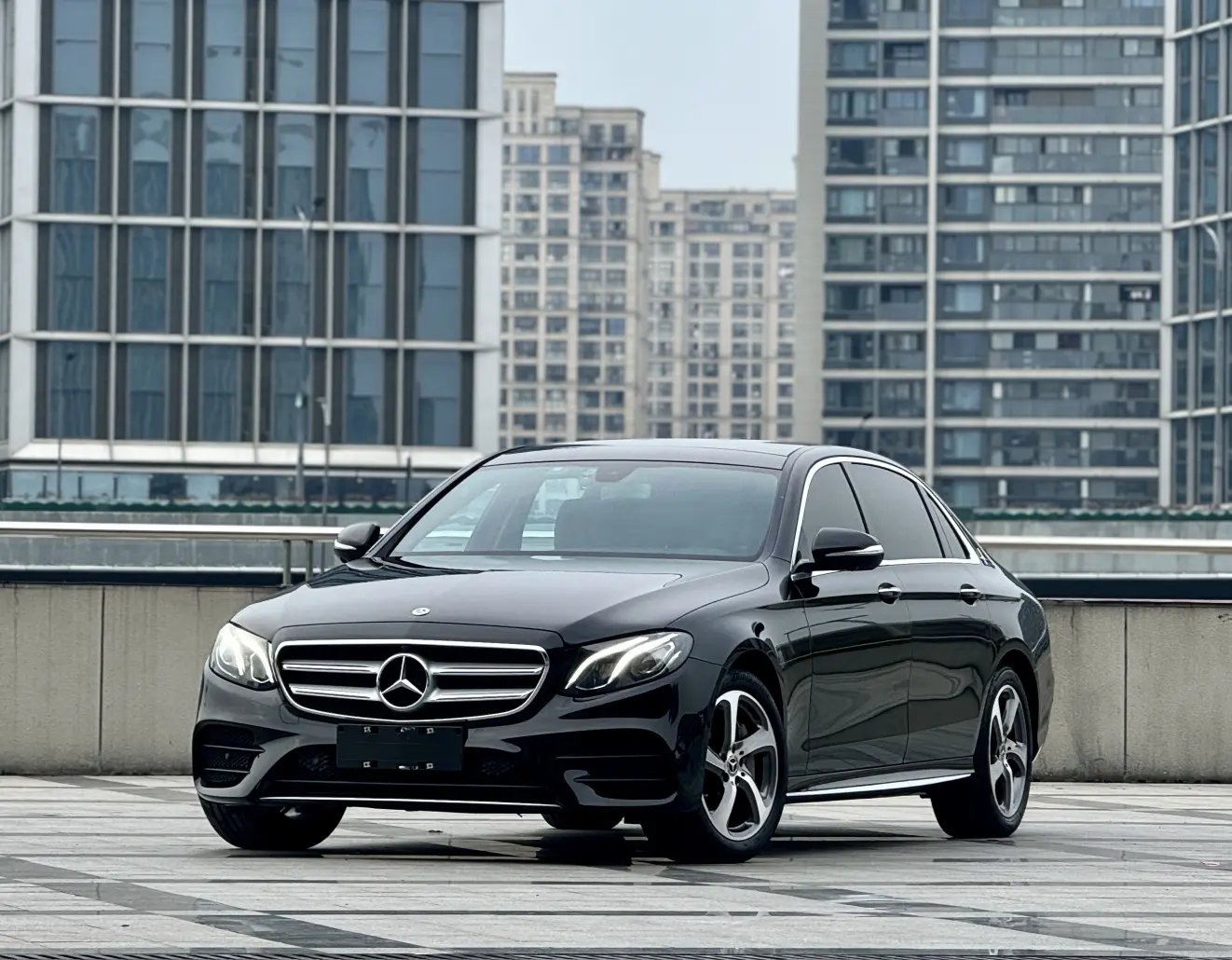 Mercedes-Benz E-Class  из Китая