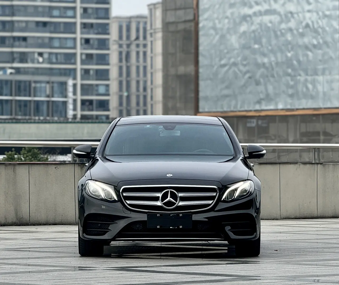 Mercedes-Benz E-Class  из Китая