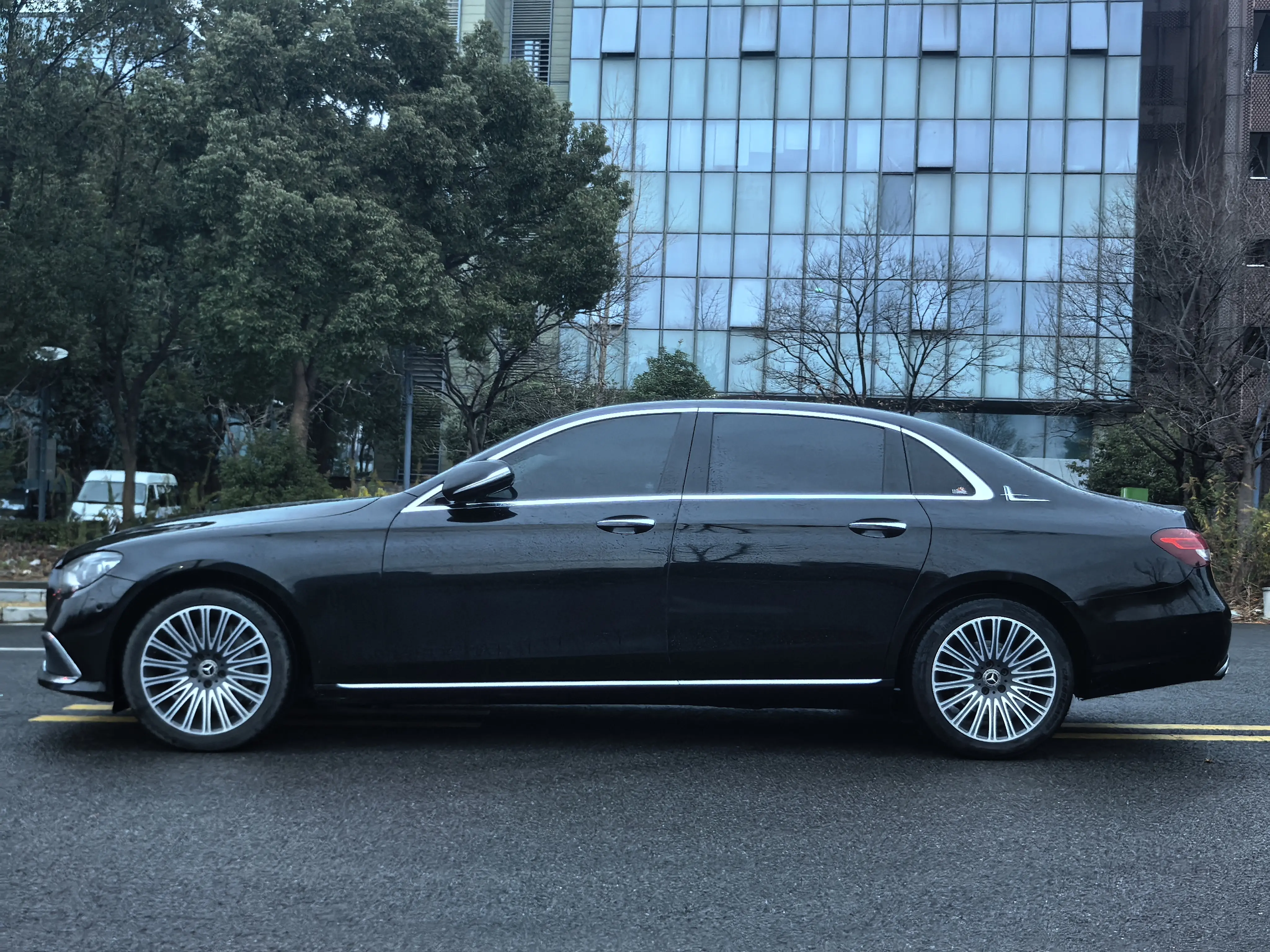 Mercedes-Benz E-Class  из Китая