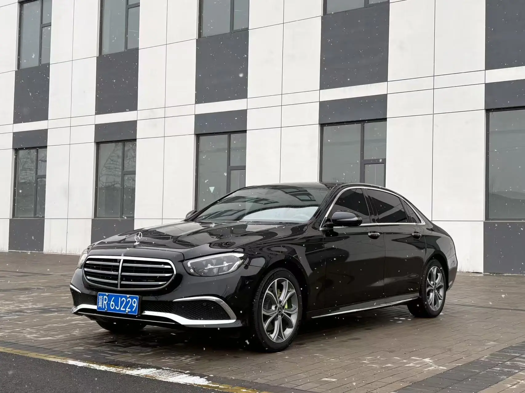 Mercedes-Benz E-Class  из Китая