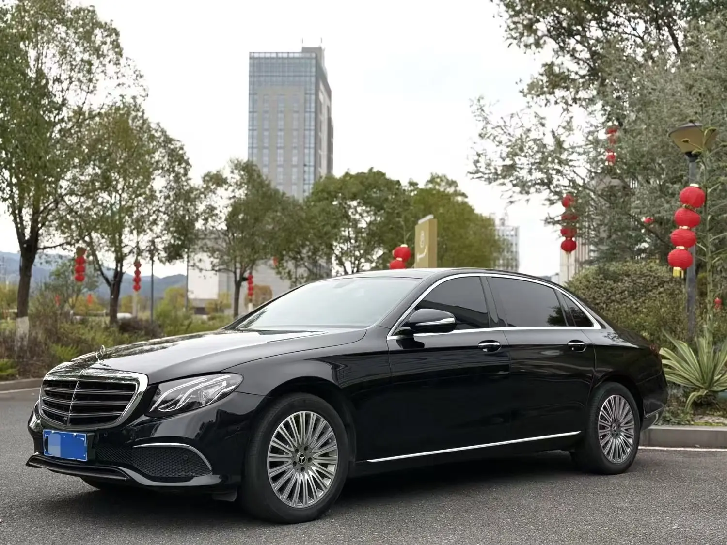 Mercedes-Benz E-Class  из Китая