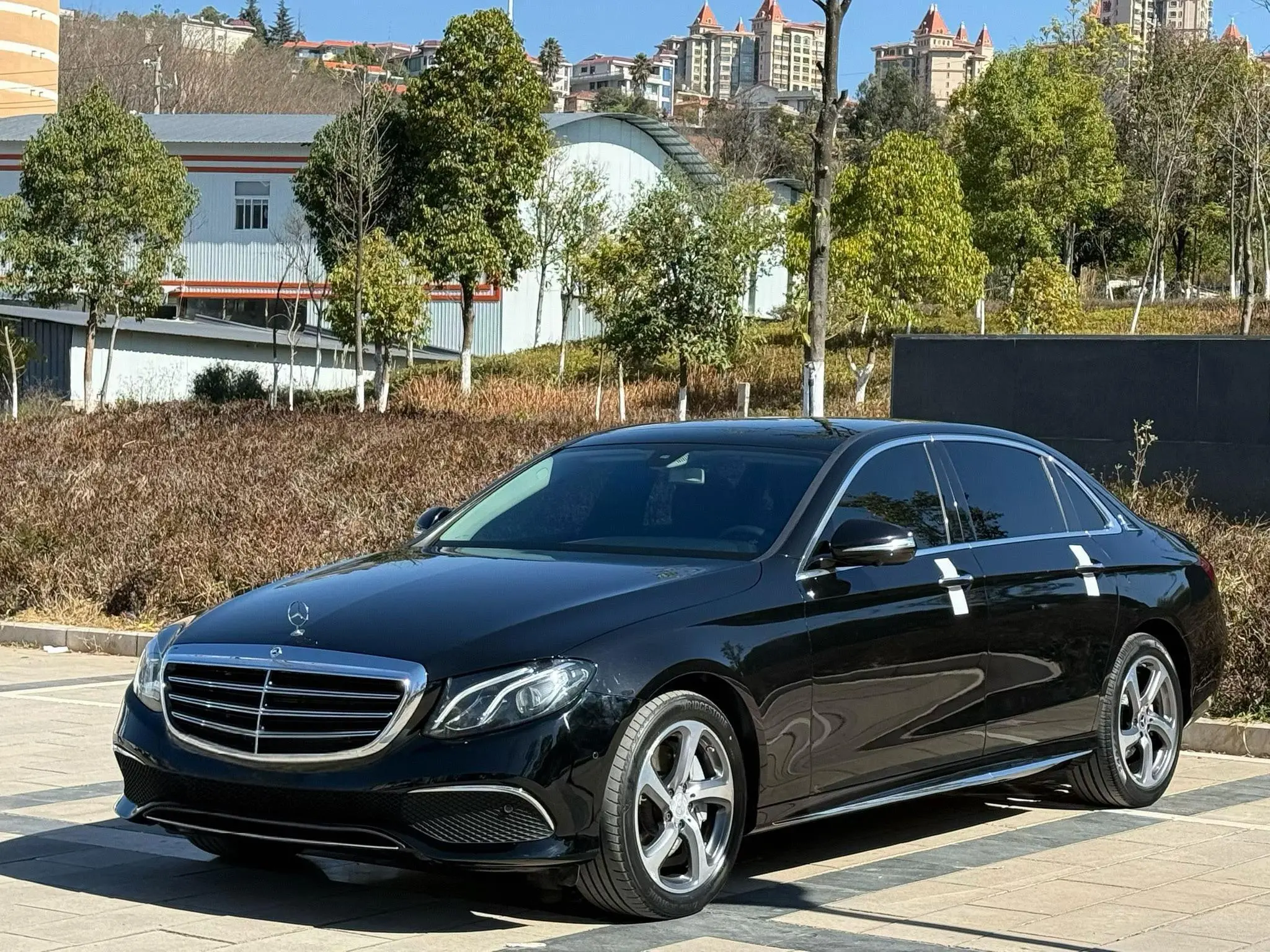 Mercedes-Benz E-Class  из Китая