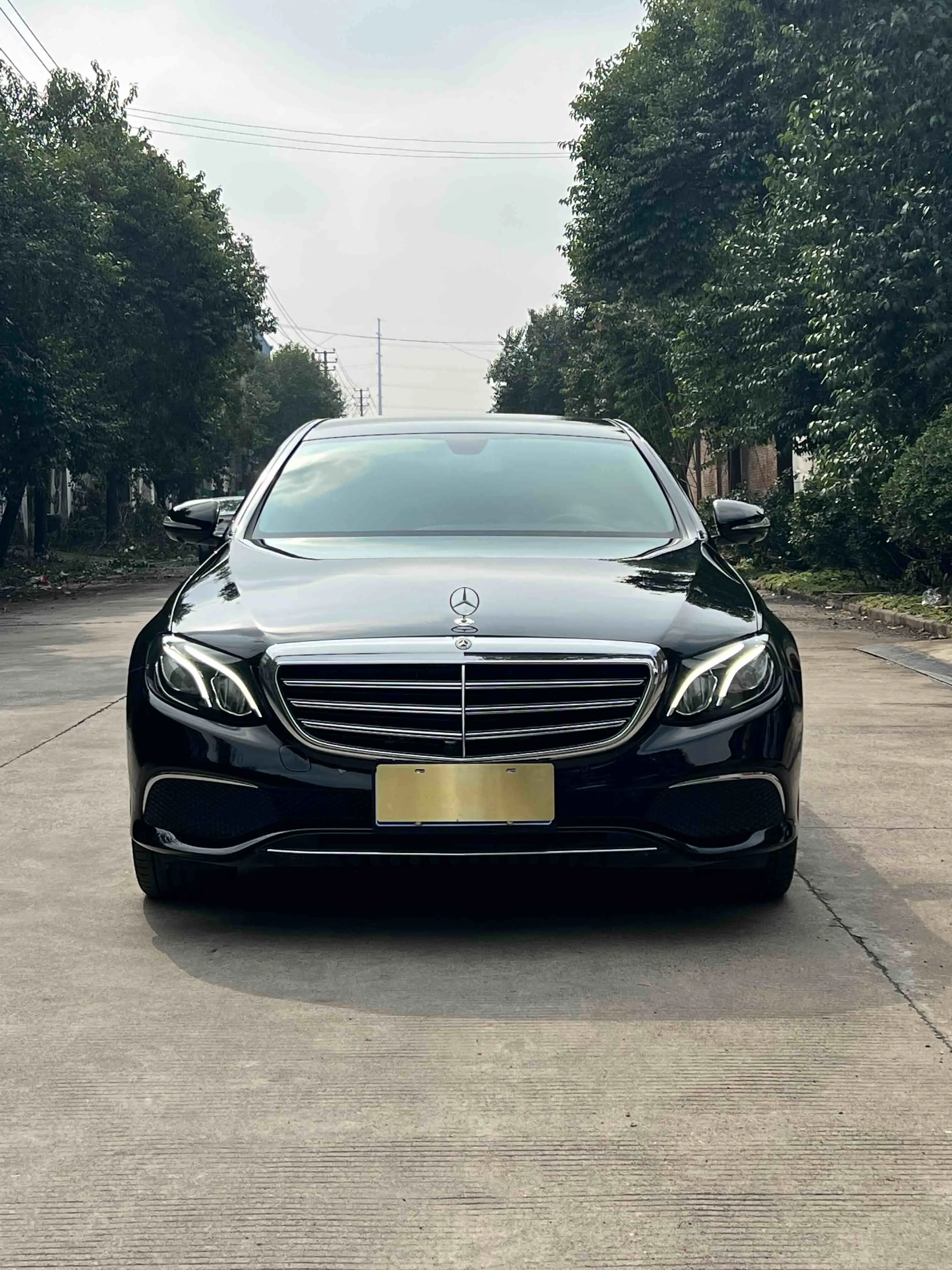 Mercedes-Benz E-Class  из Китая
