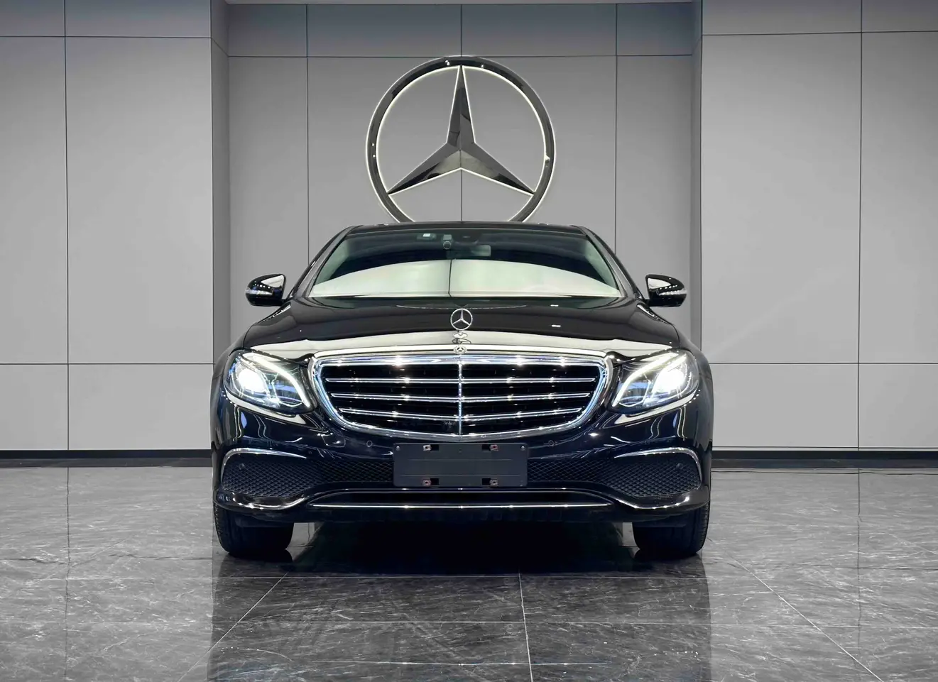 Mercedes-Benz E-Class  из Китая