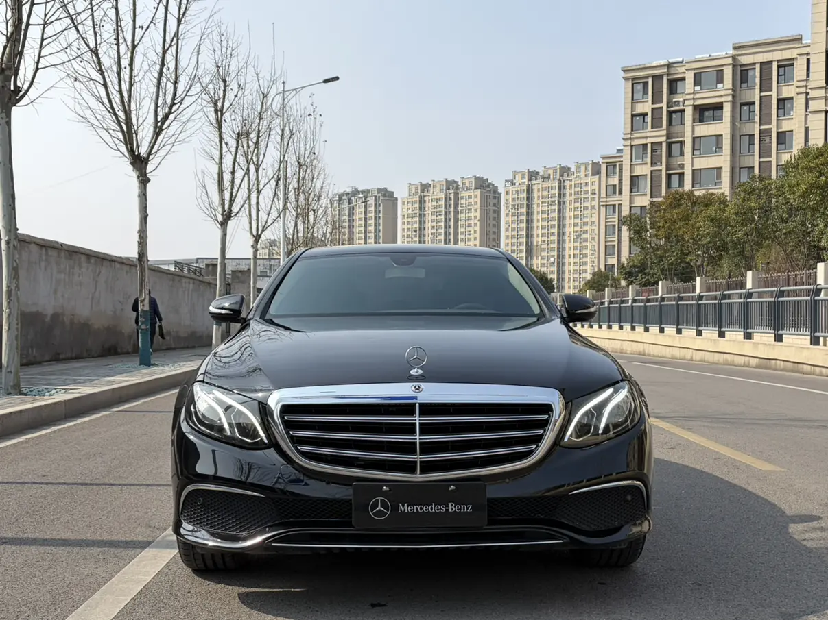 Mercedes-Benz E-Class  из Китая