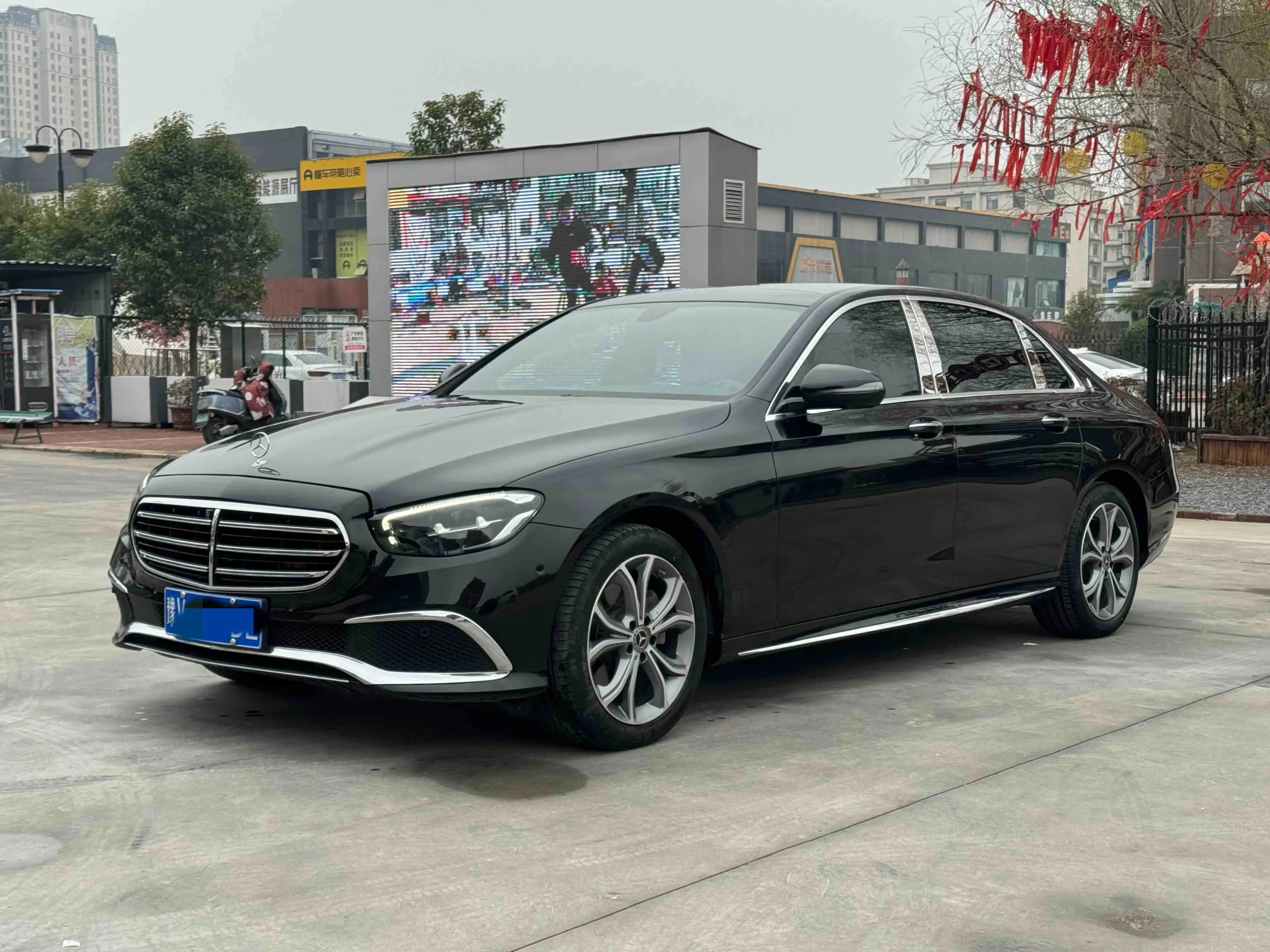 Mercedes-Benz E-Class  из Китая