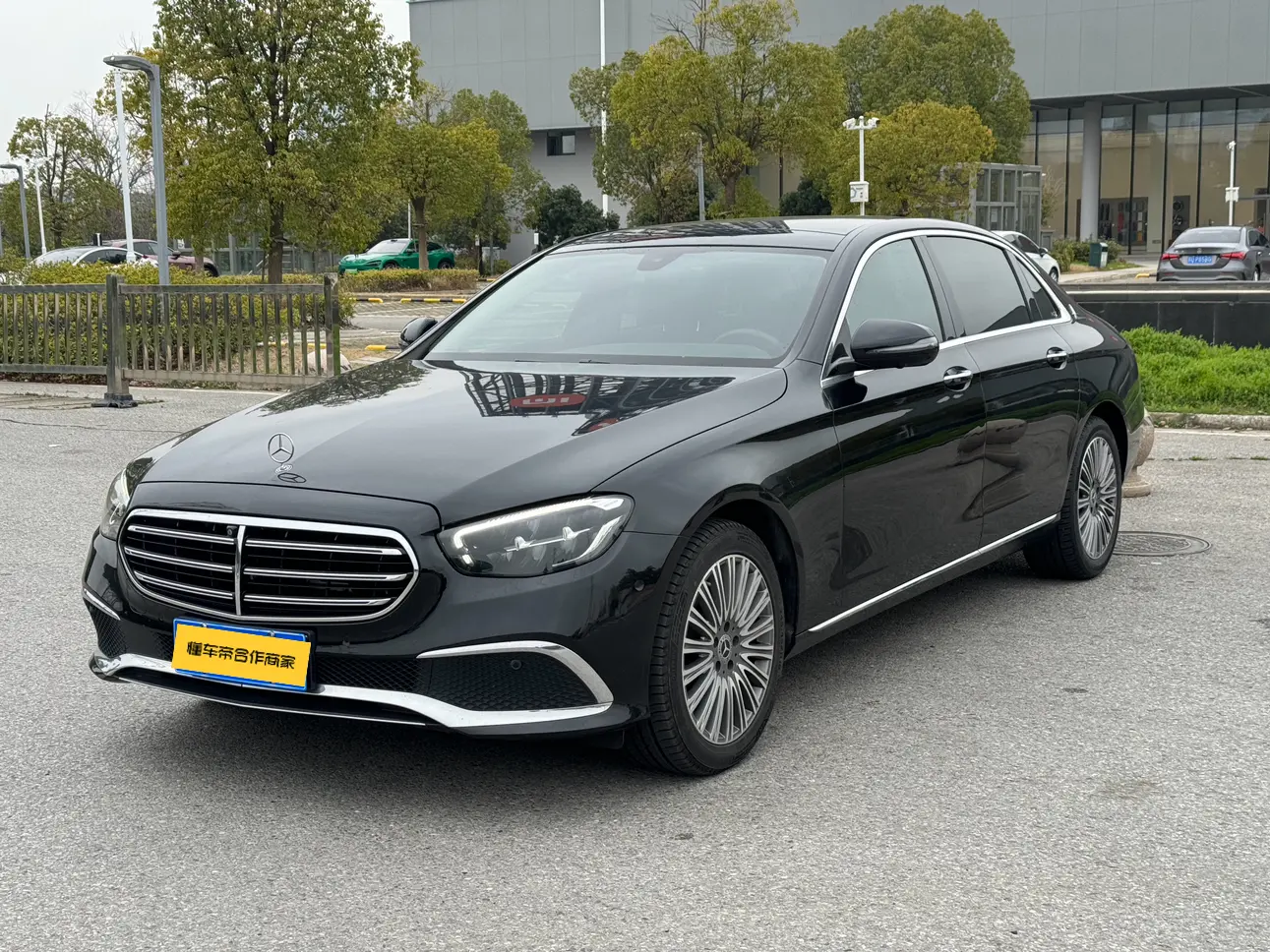 Mercedes-Benz E-Class  из Китая