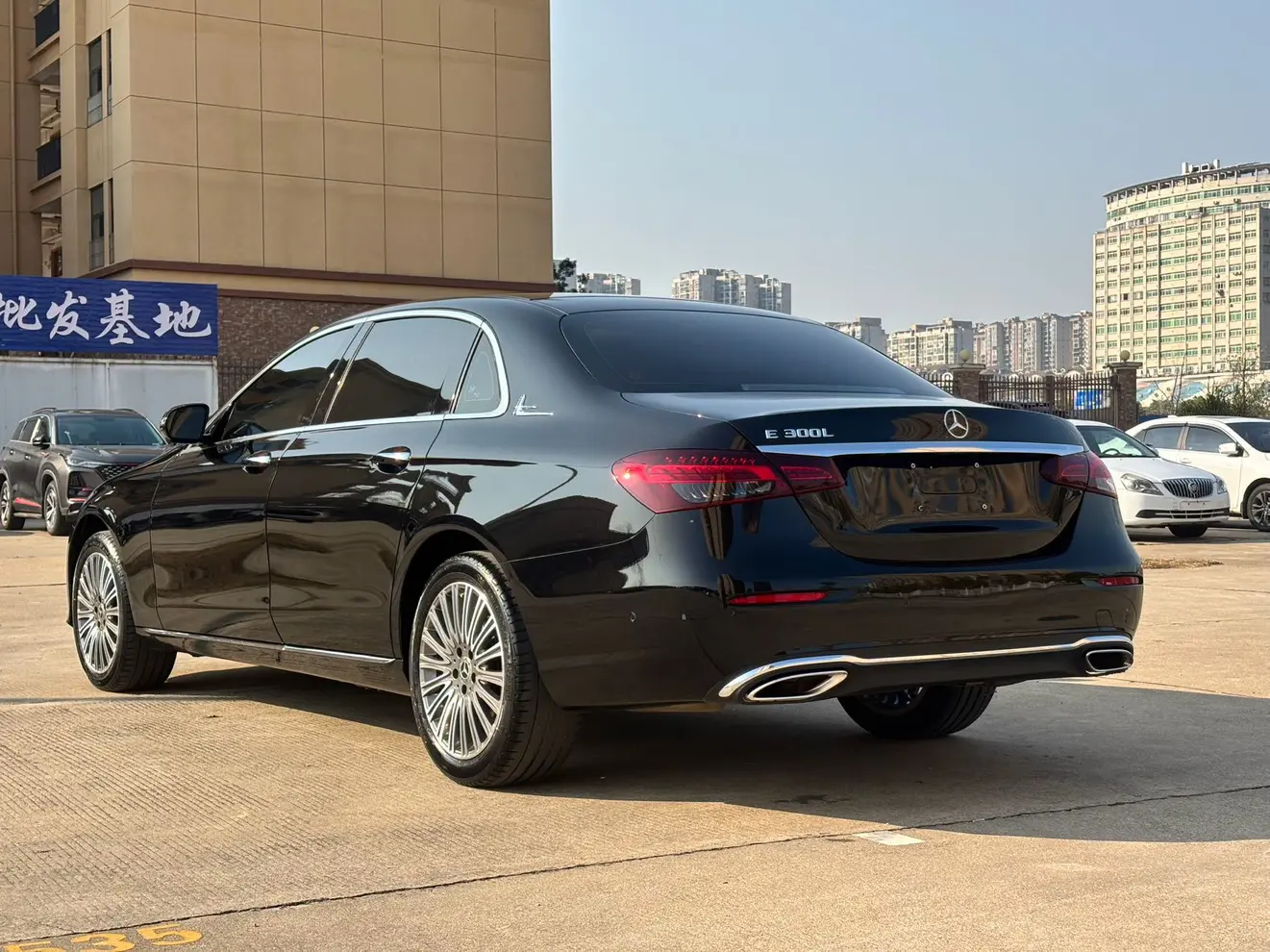 Mercedes-Benz E-Class  из Китая