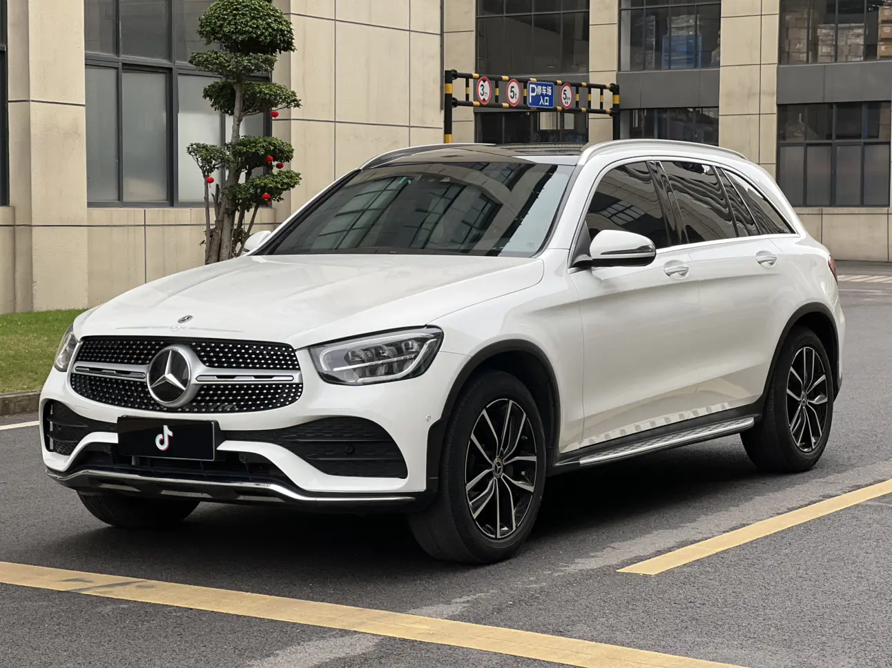 Mercedes-Benz GLC  из Китая