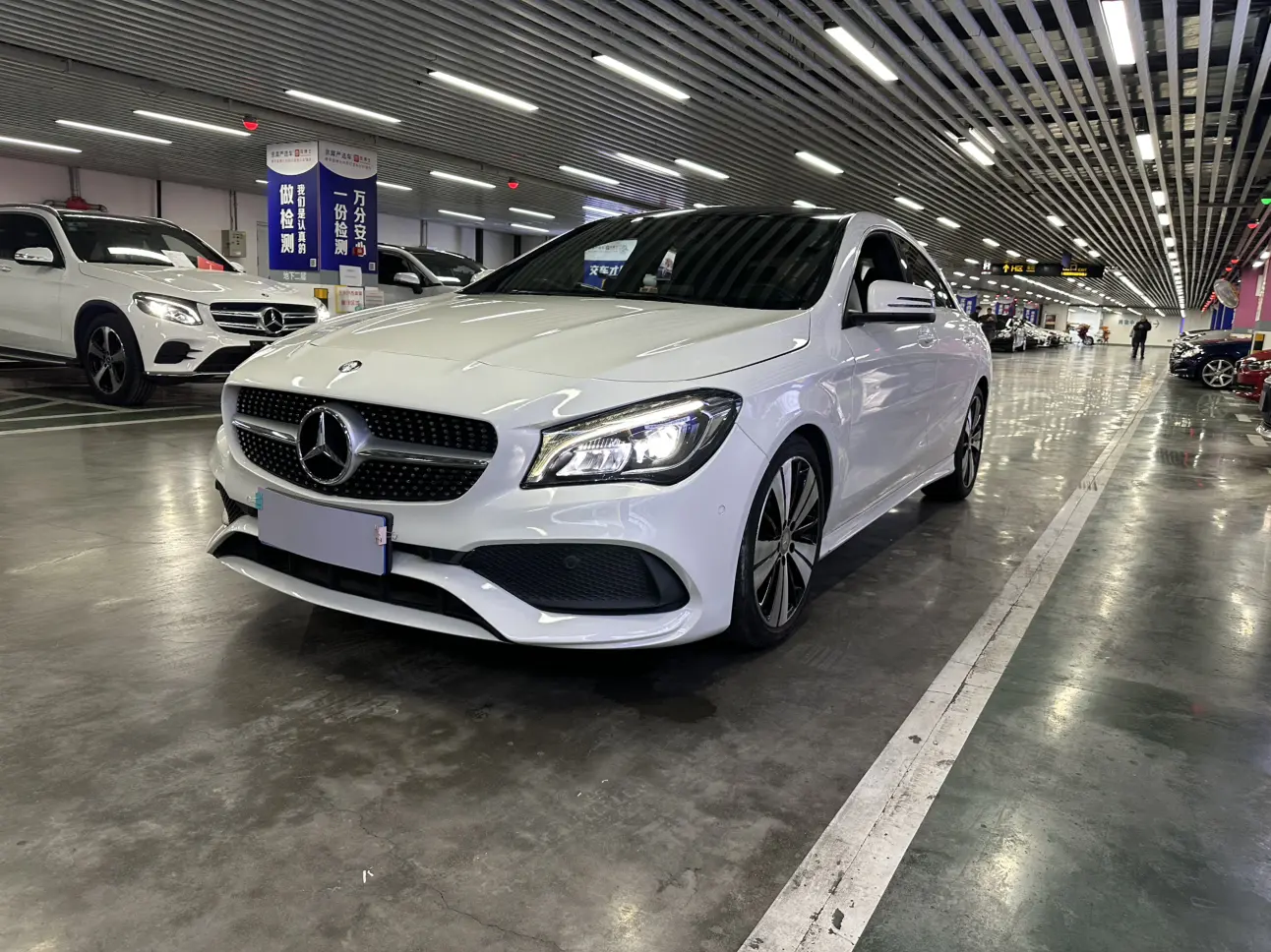 Mercedes-Benz CLA (Imported)  из Китая