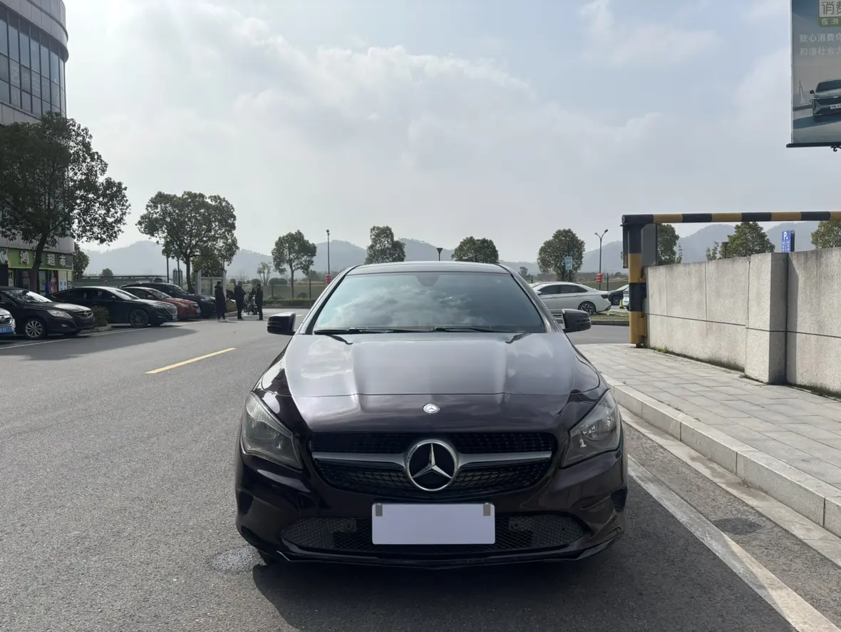 Mercedes-Benz CLA (Imported)  из Китая