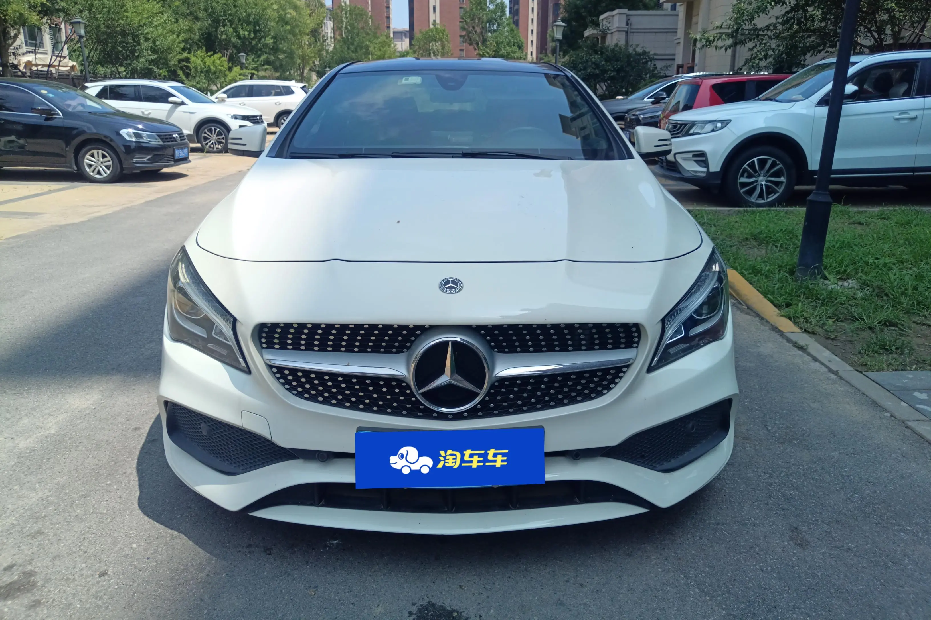 Mercedes-Benz CLA (Imported)  из Китая