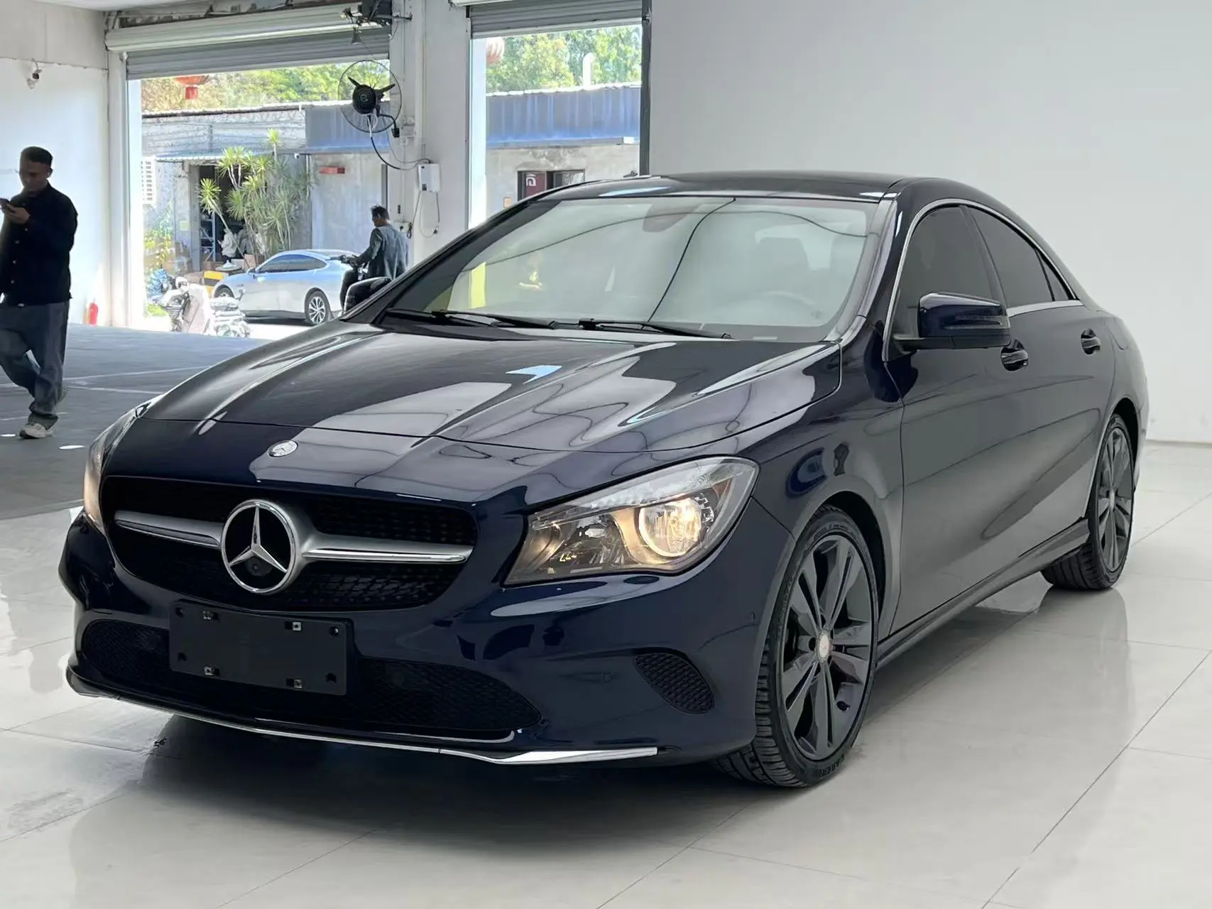 Mercedes-Benz CLA (Imported)  из Китая