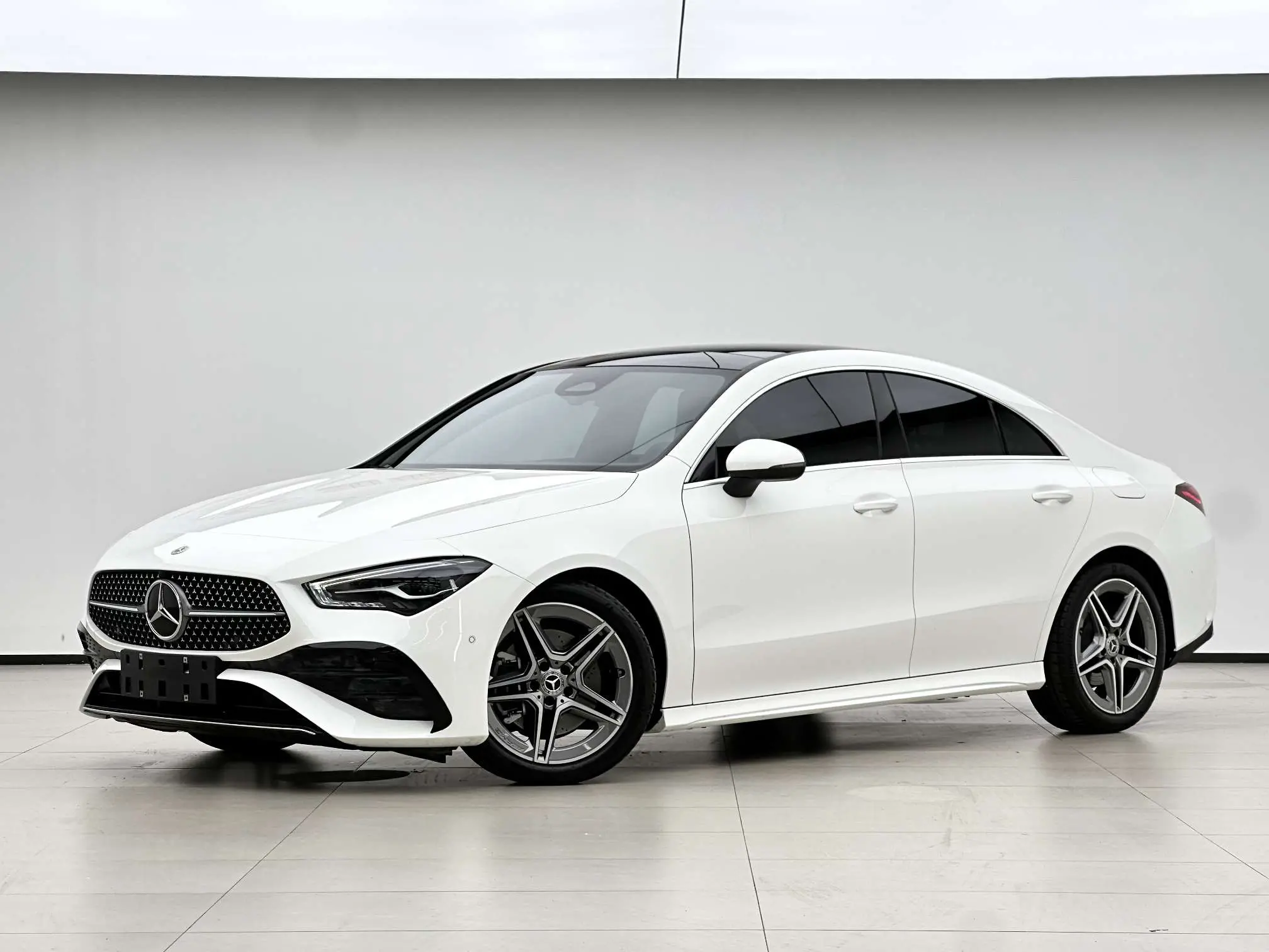 Mercedes-Benz CLA (Imported)  из Китая