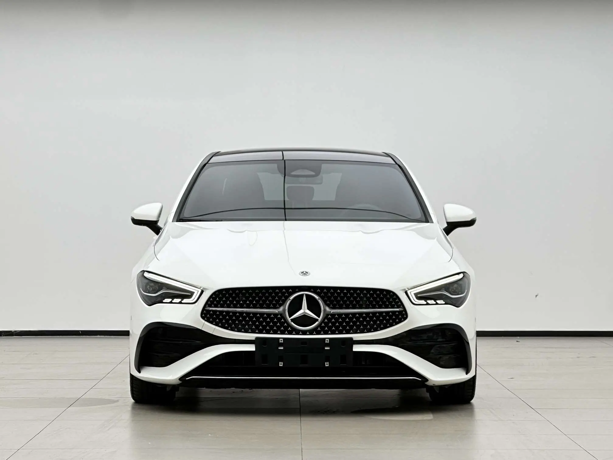 Mercedes-Benz CLA (Imported)  из Китая