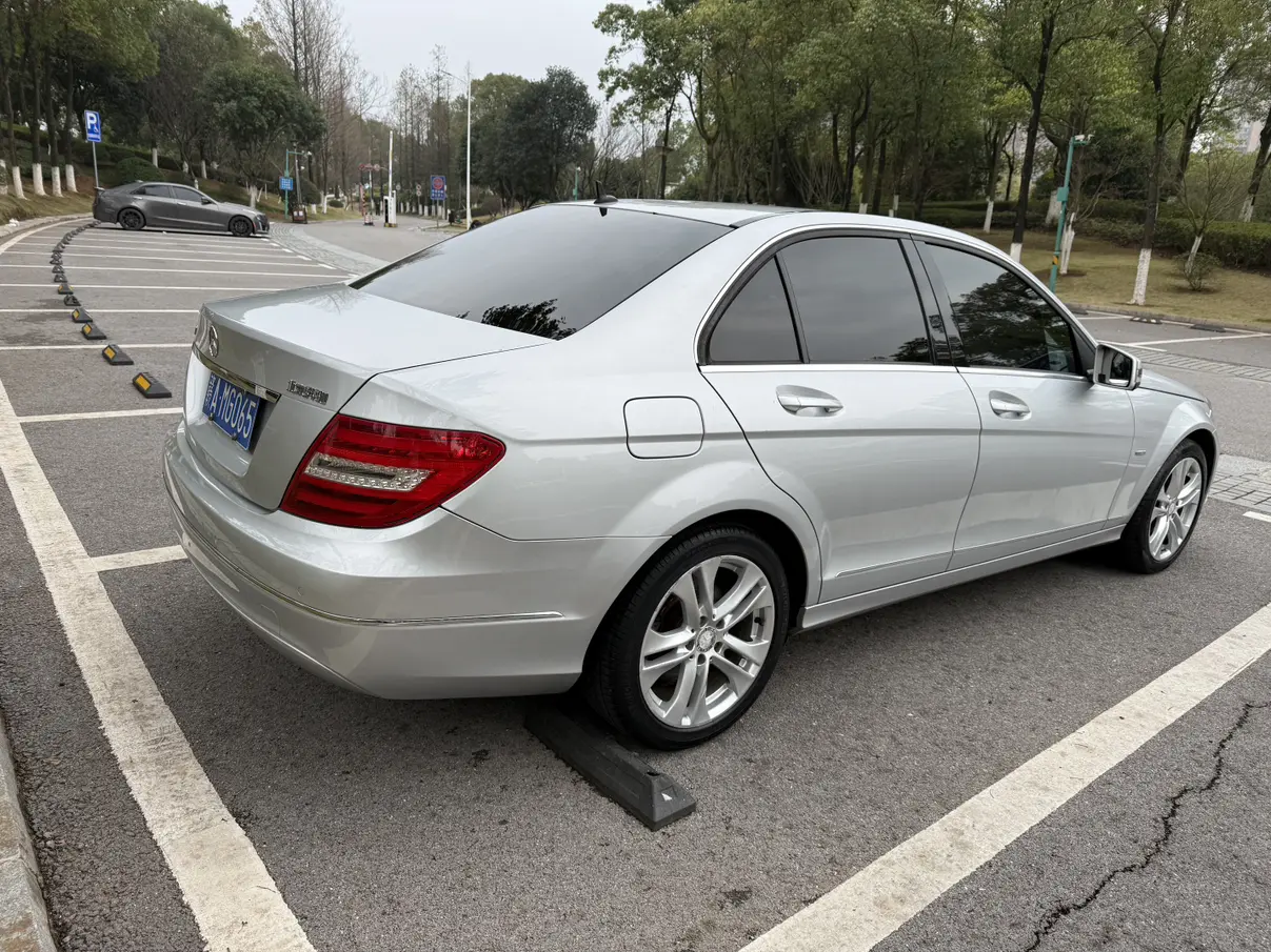 Mercedes-Benz Mercedes Benz C Class  из Китая