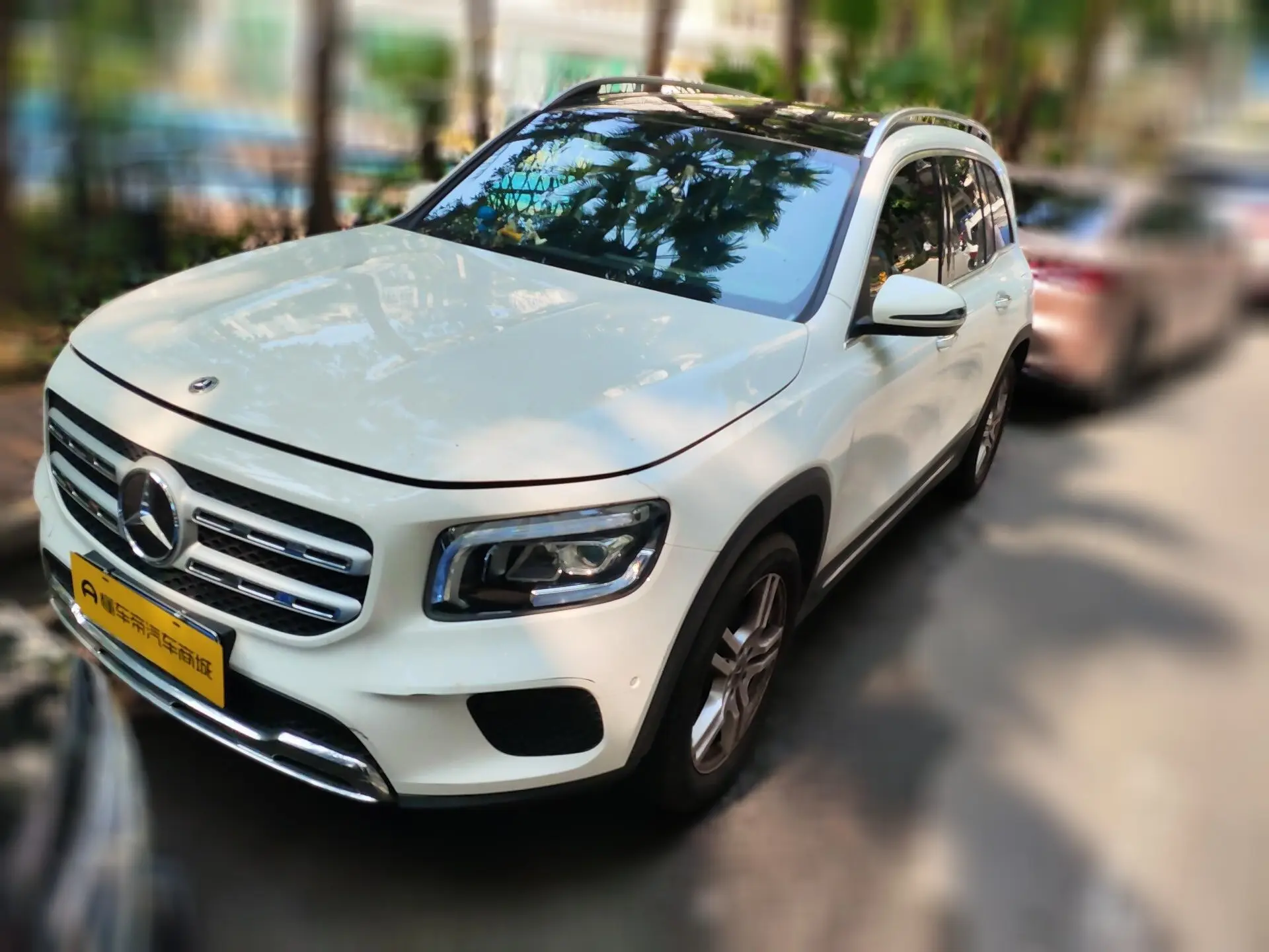 Mercedes-Benz GLB  из Китая