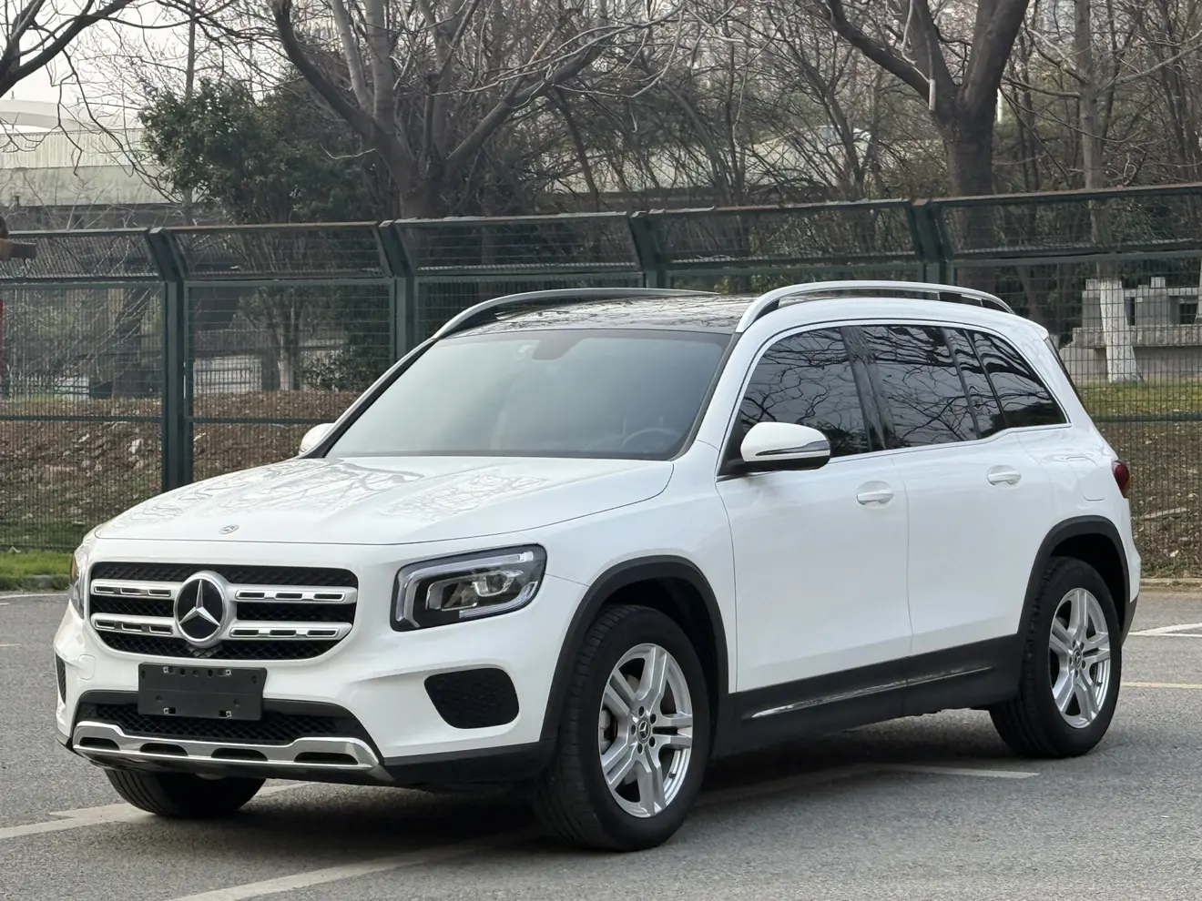 Mercedes-Benz GLB  из Китая