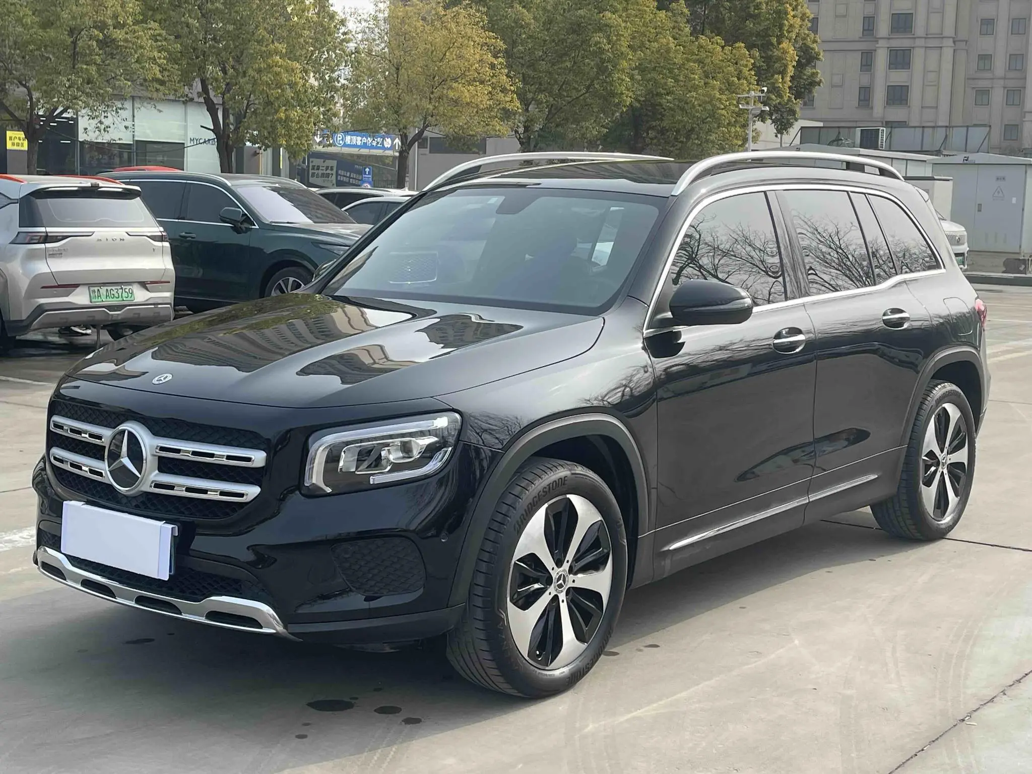 Mercedes-Benz GLB  из Китая