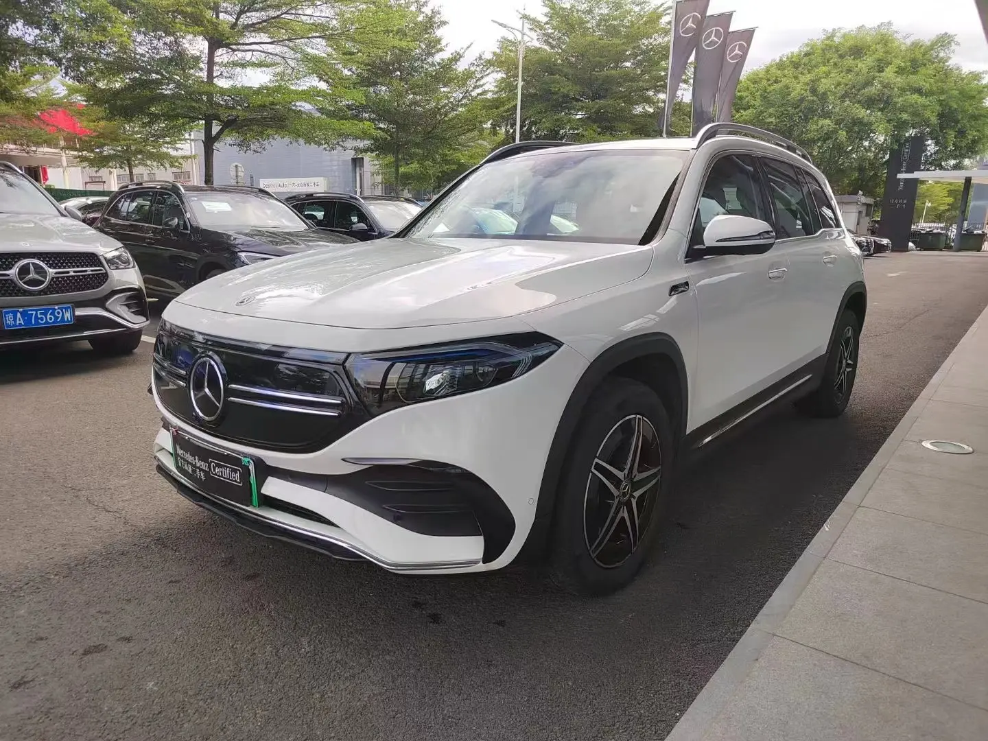 Mercedes-Benz EQB  из Китая