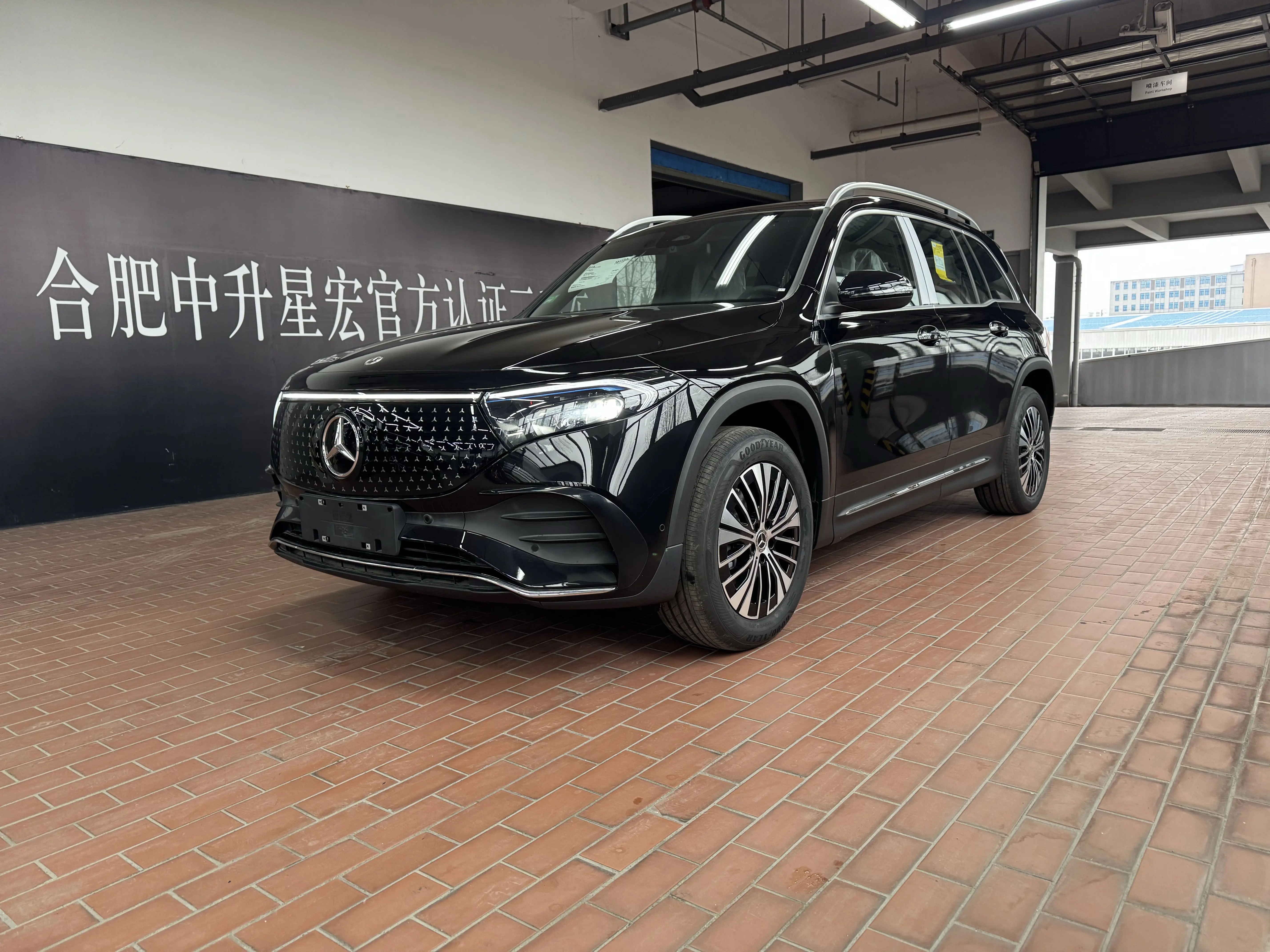 Mercedes-Benz EQB  из Китая