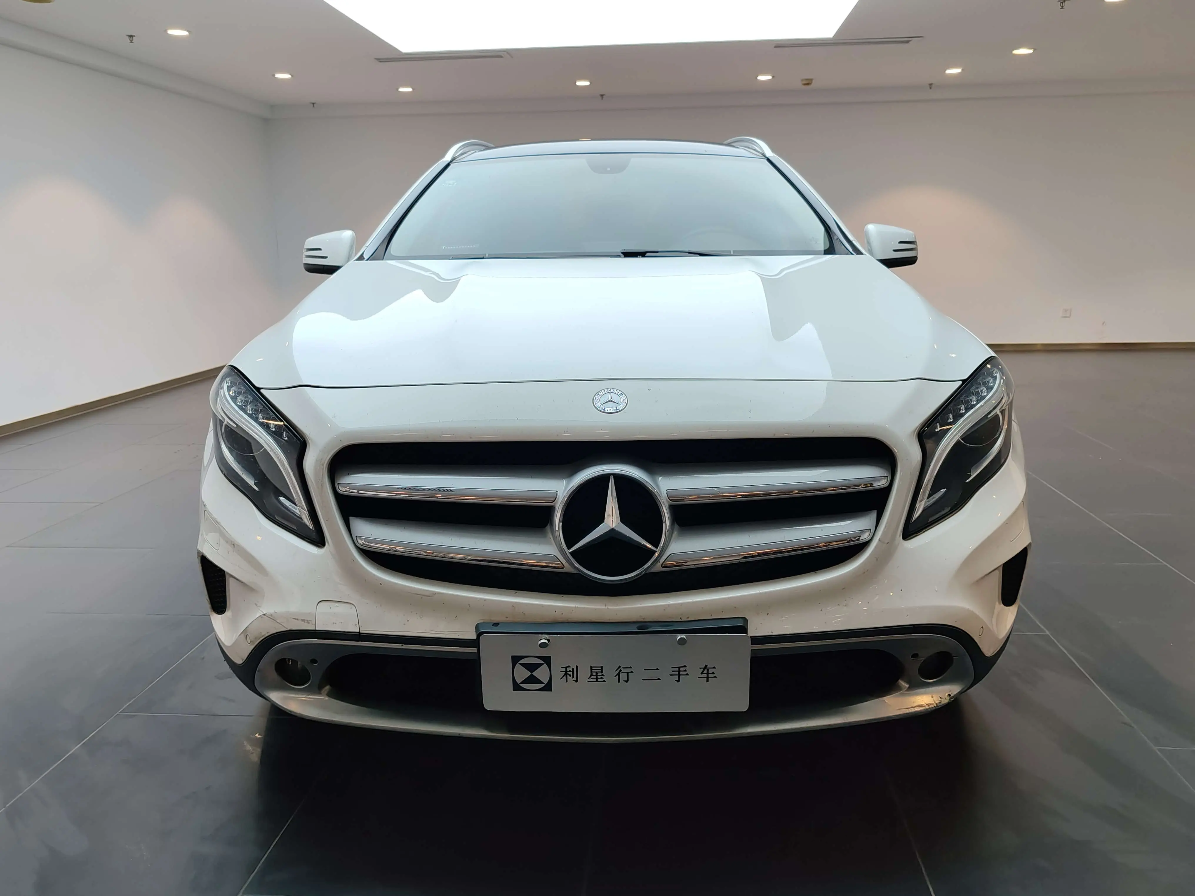 Mercedes-Benz GLA  из Китая