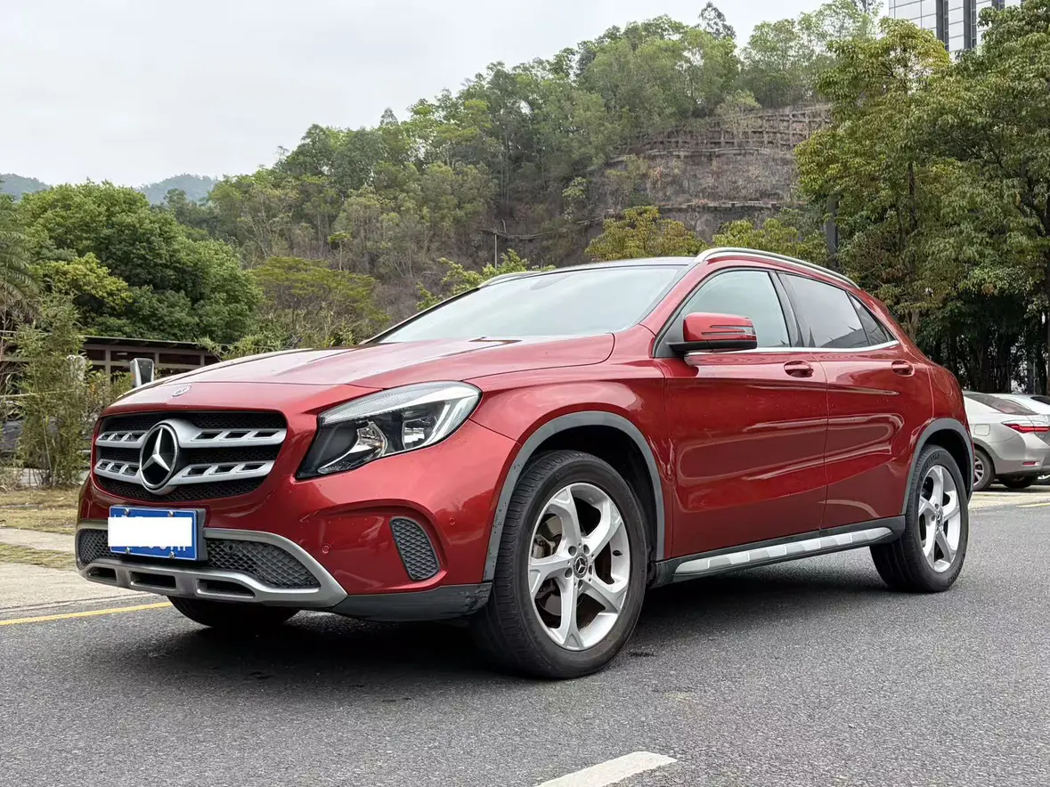 Mercedes-Benz GLA  из Китая