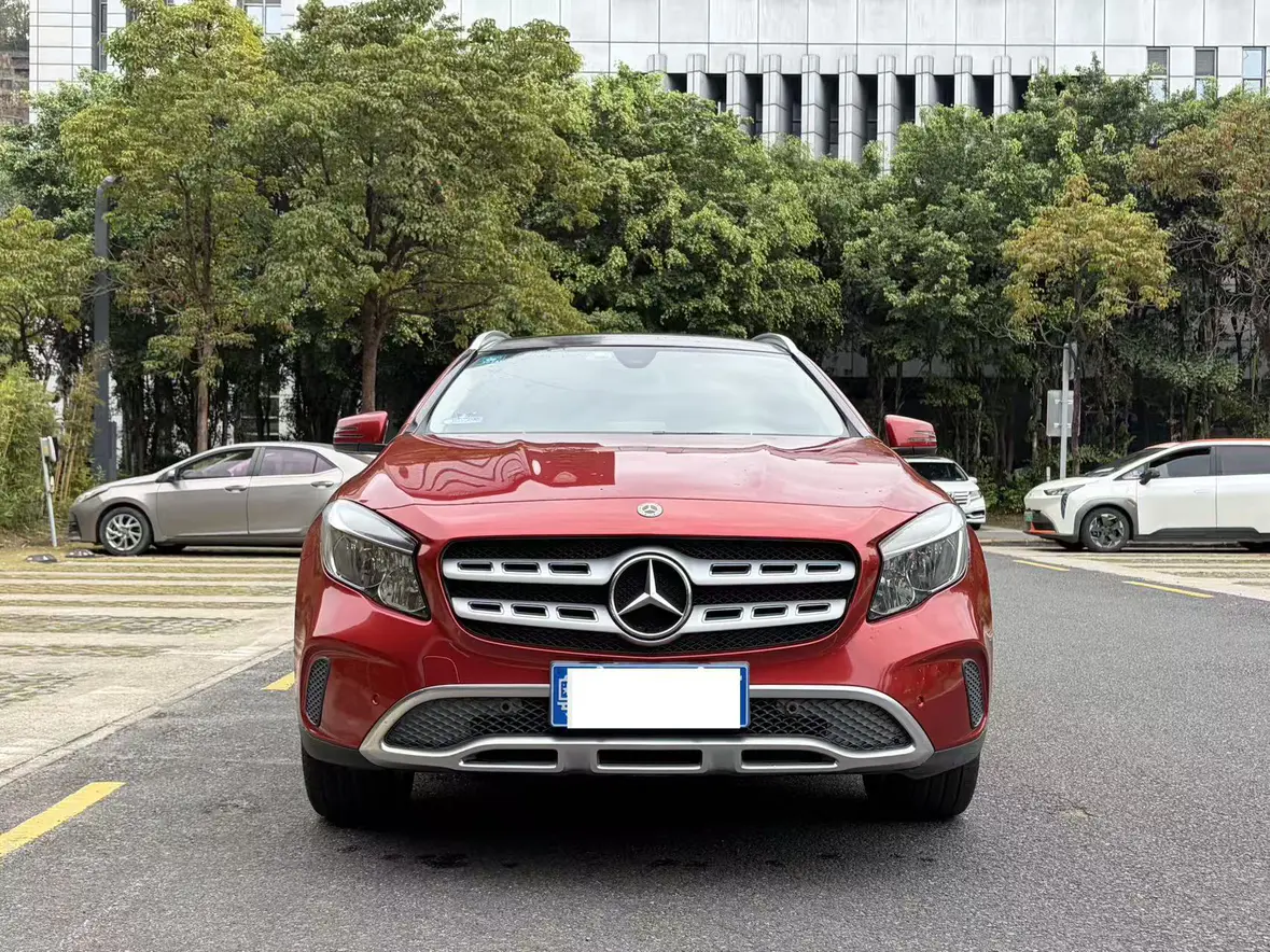 Mercedes-Benz GLA  из Китая