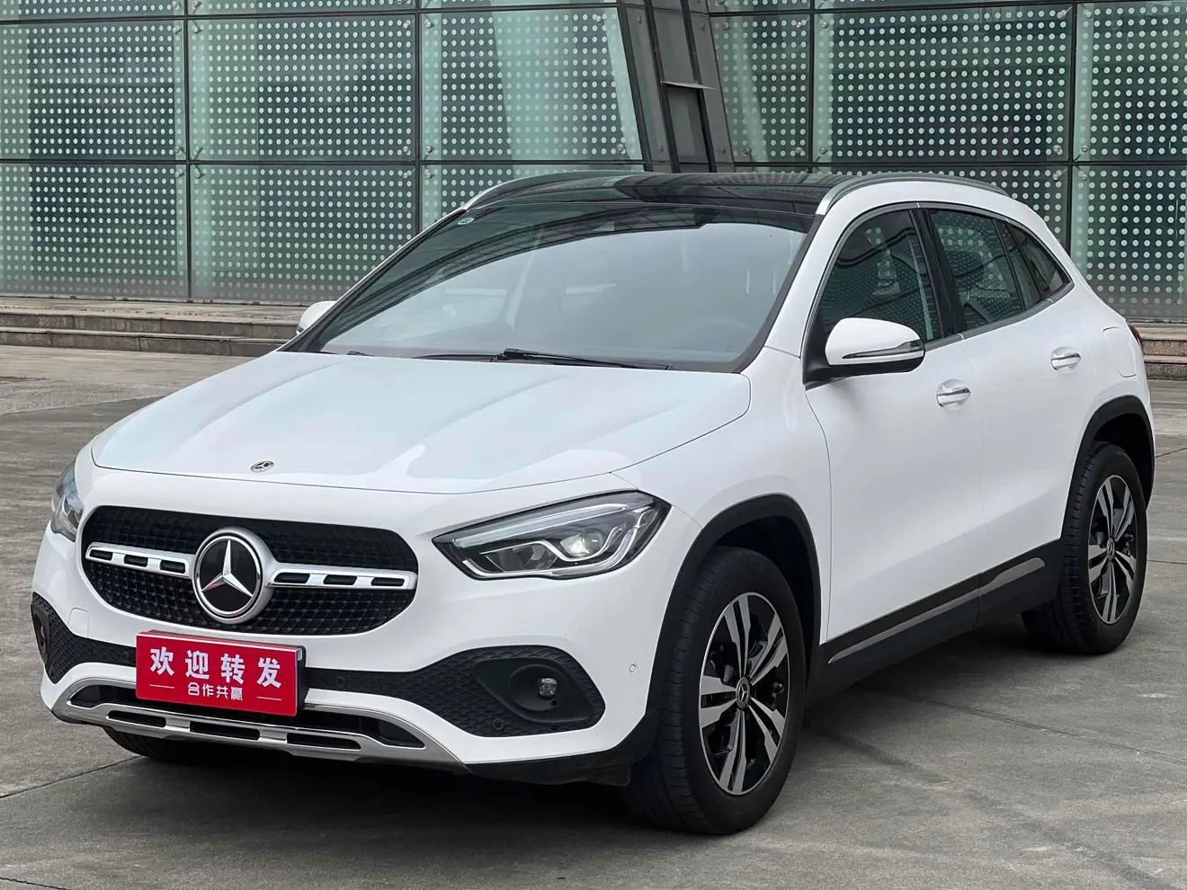 Mercedes-Benz GLA  из Китая