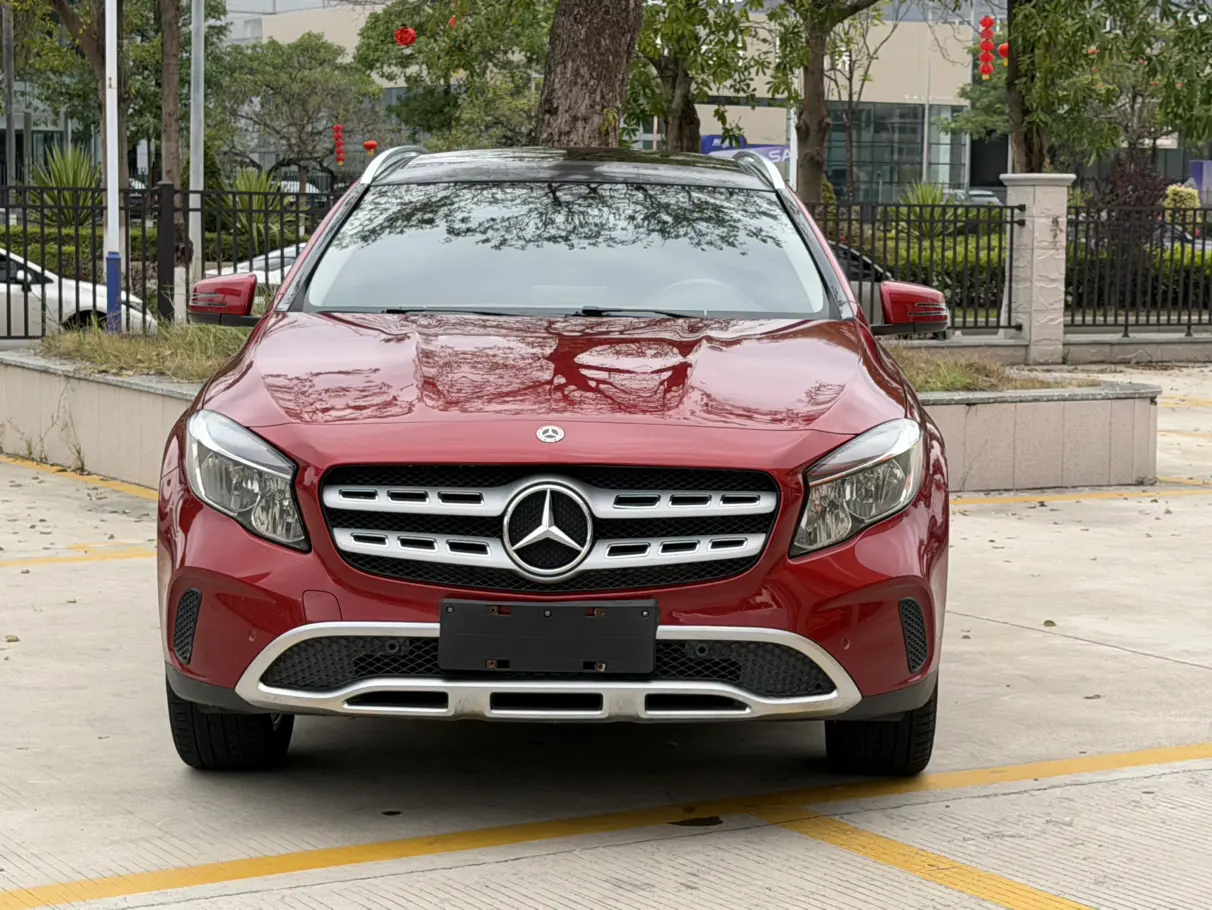 Mercedes-Benz GLA  из Китая