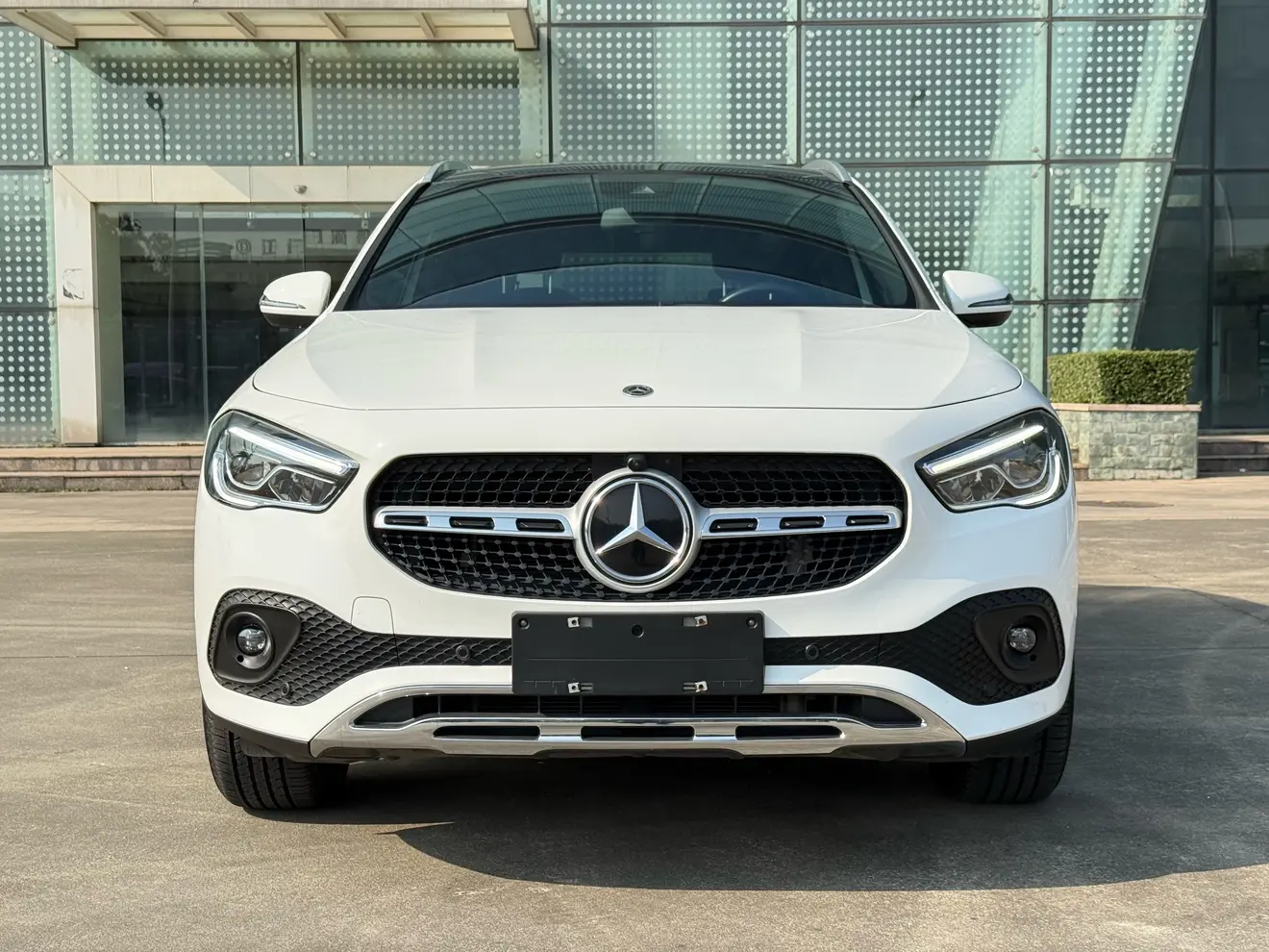 Mercedes-Benz GLA  из Китая