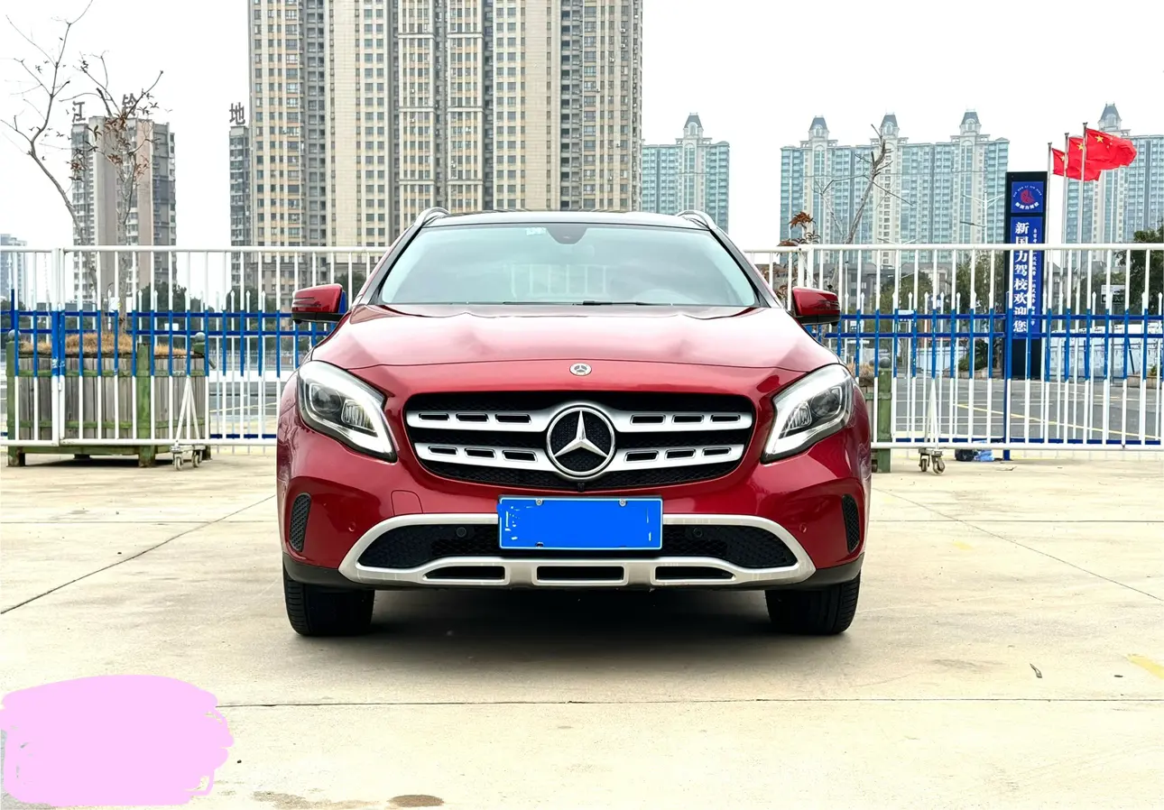 Mercedes-Benz GLA  из Китая