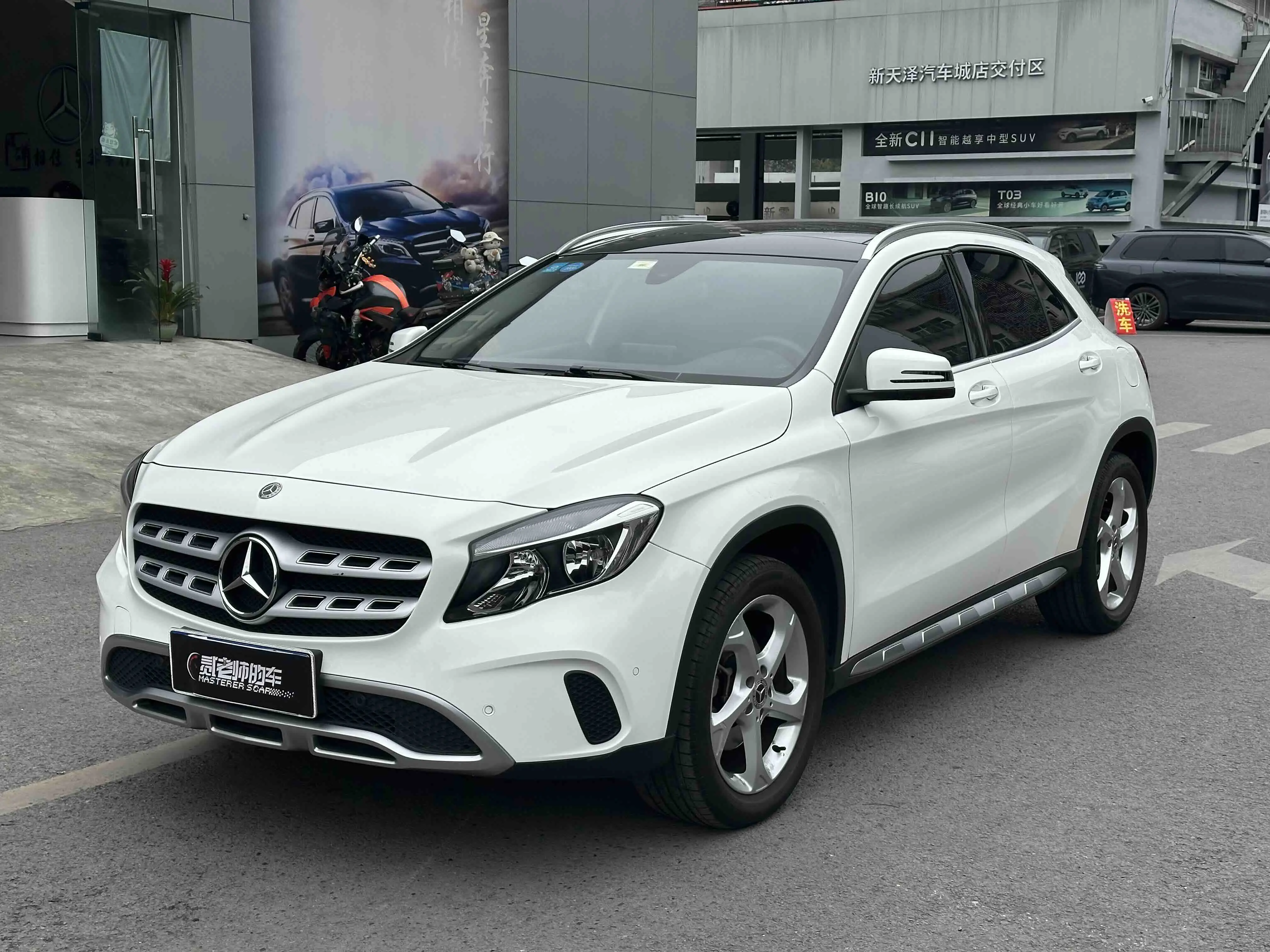 Mercedes-Benz GLA  из Китая
