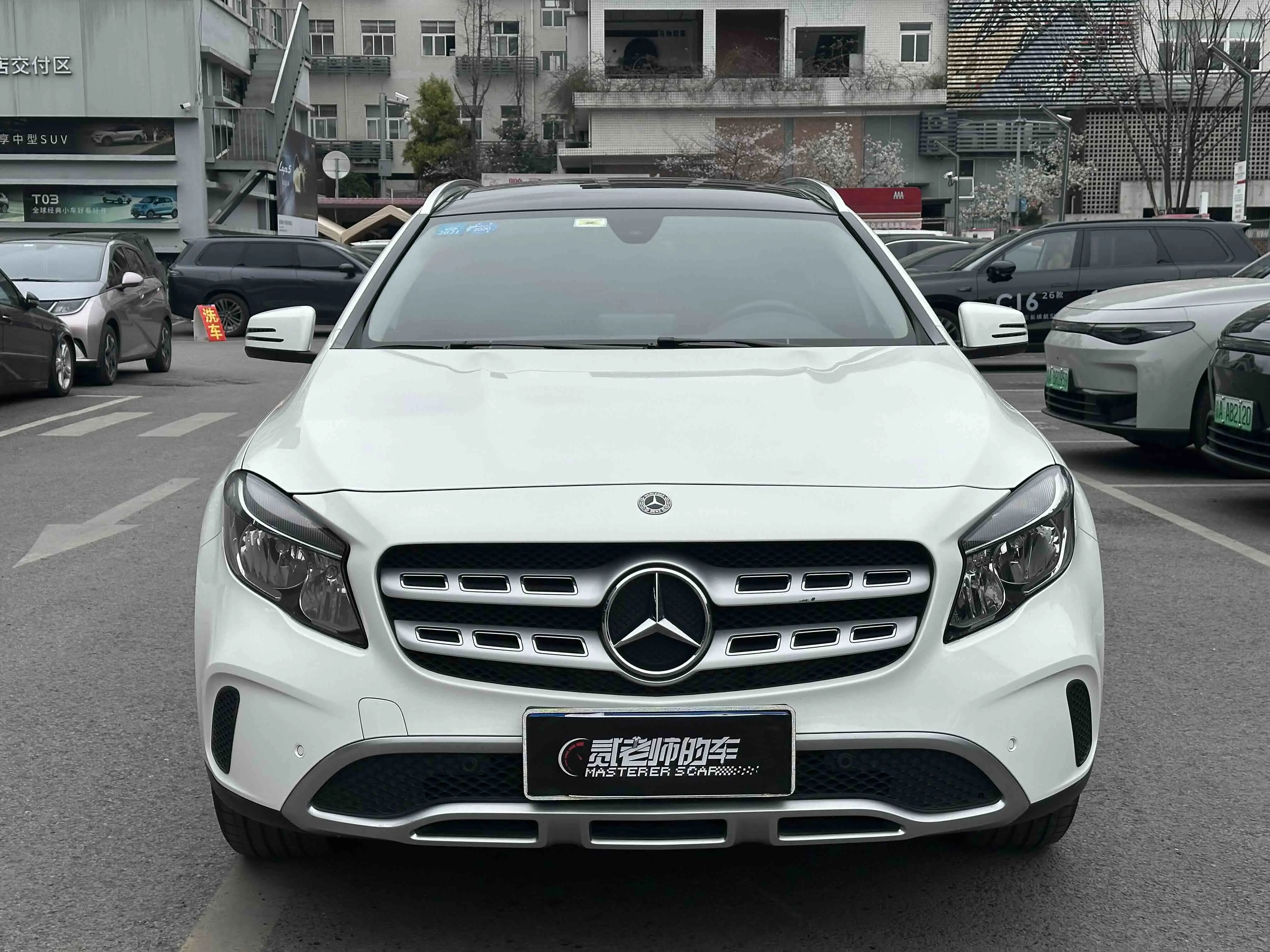 Mercedes-Benz GLA  из Китая