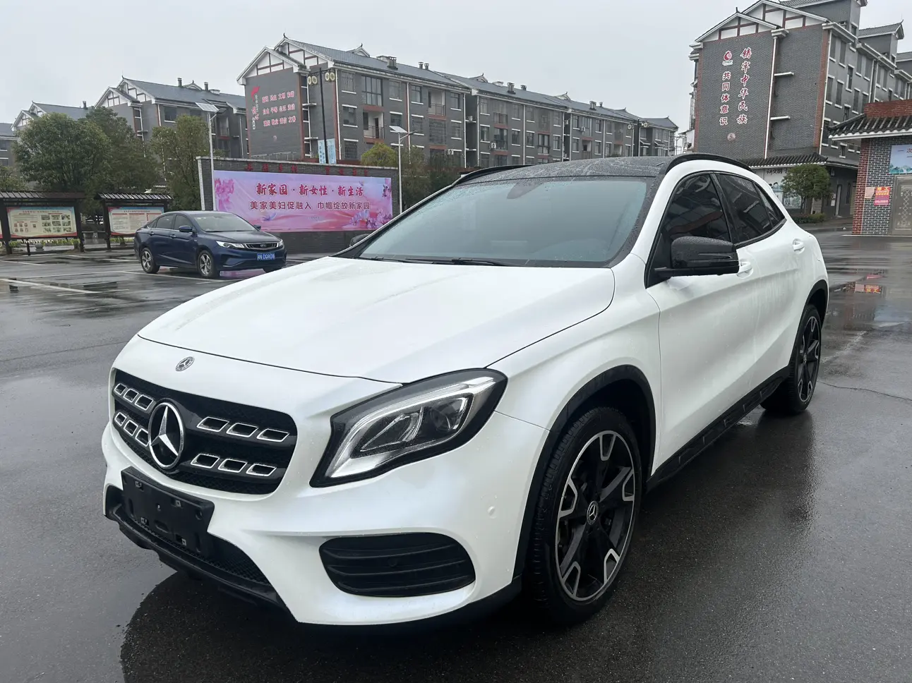 Mercedes-Benz GLA  из Китая