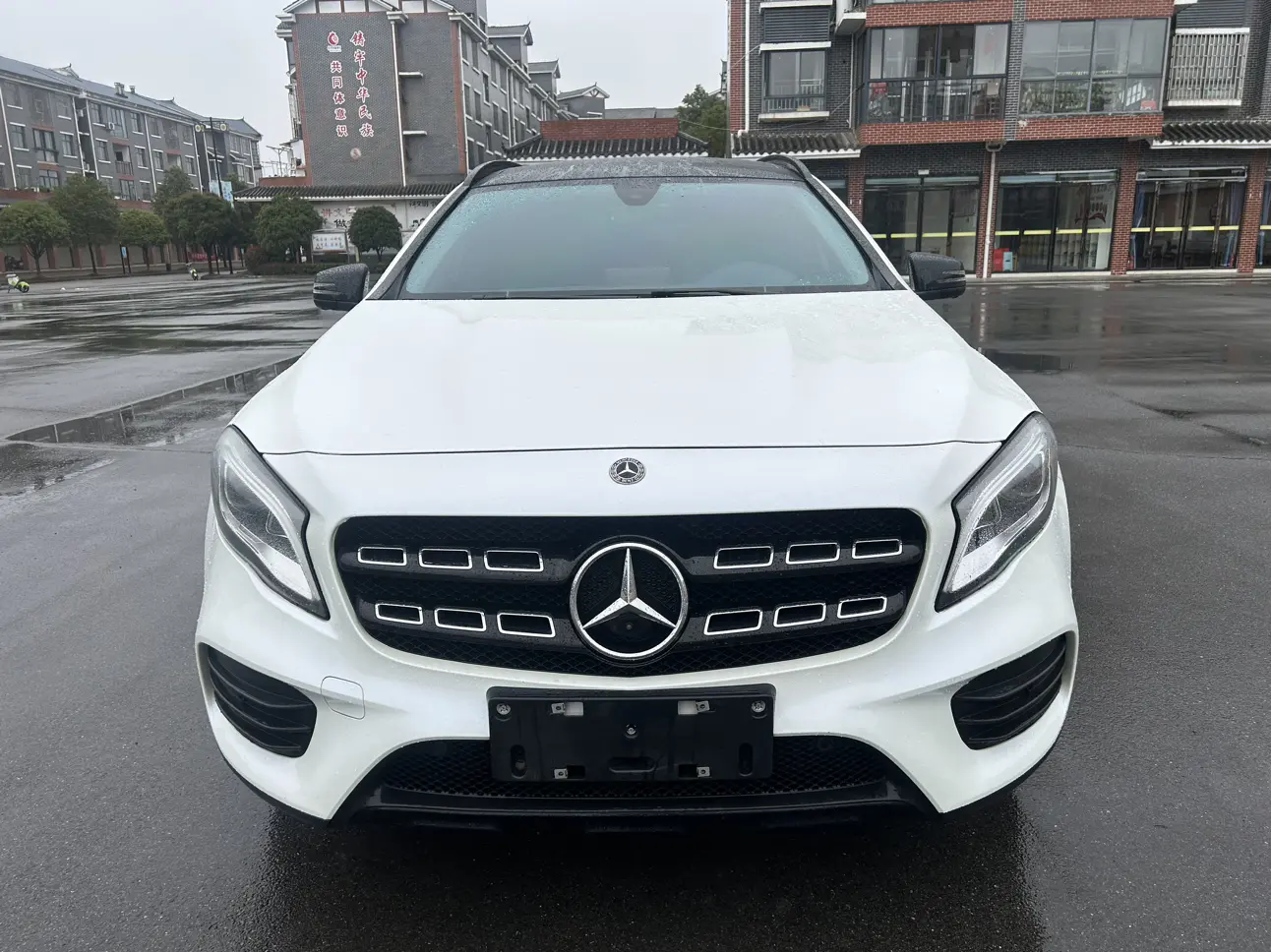 Mercedes-Benz GLA  из Китая