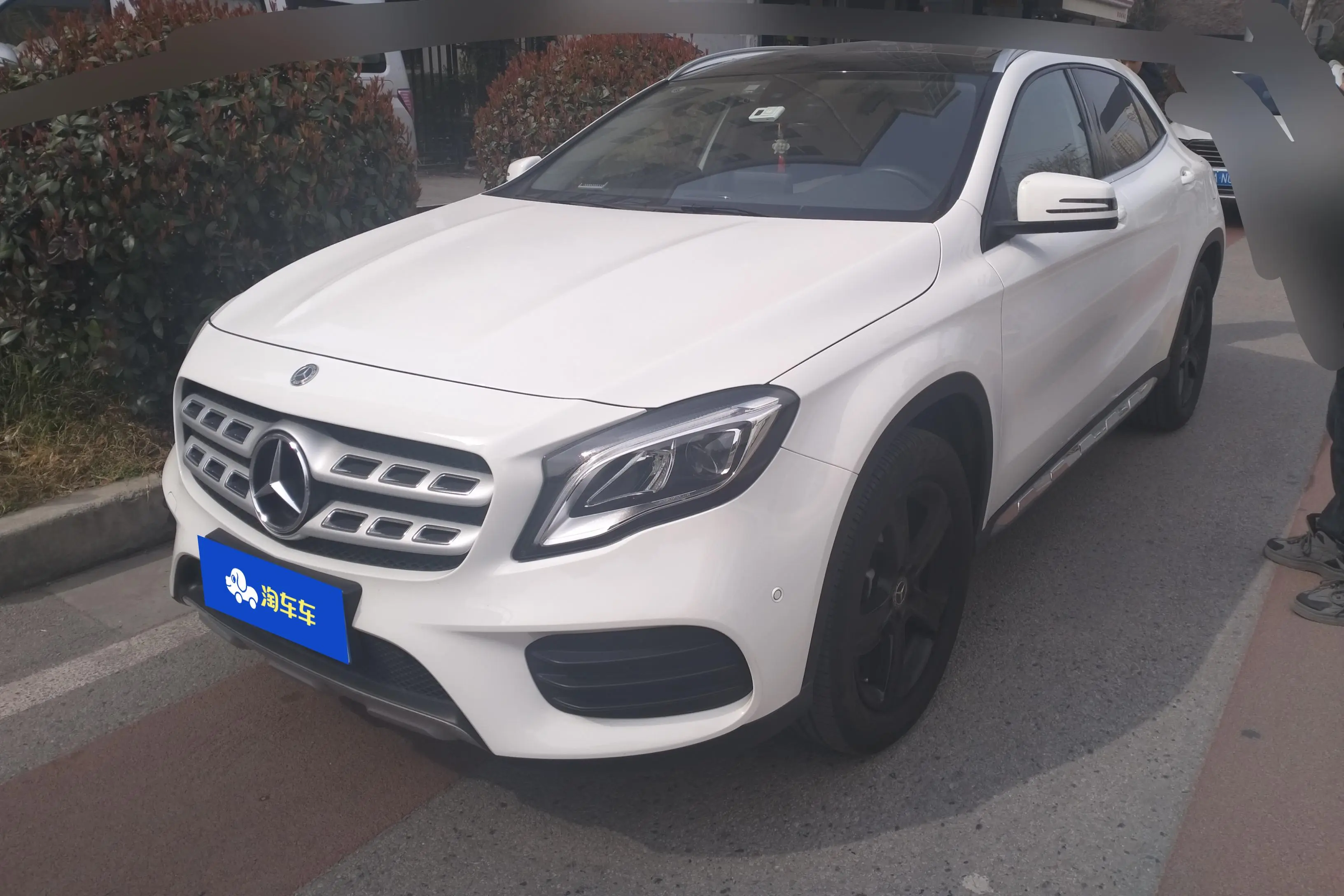 Mercedes-Benz GLA  из Китая
