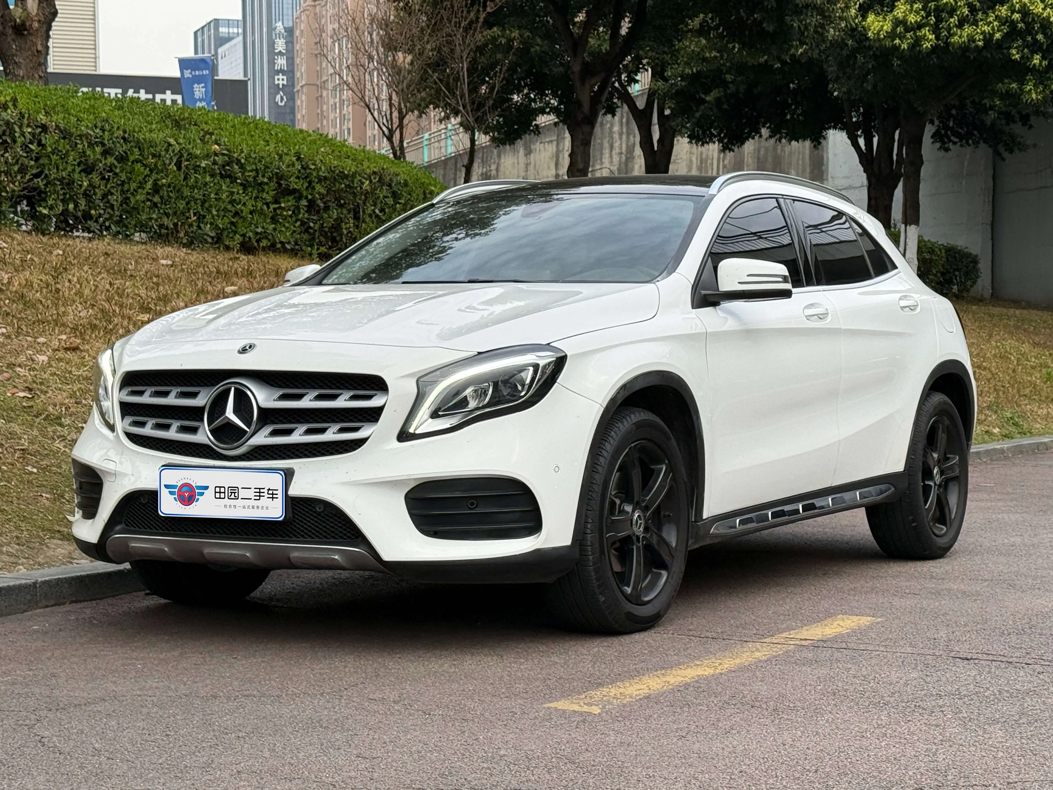 Mercedes-Benz GLA  из Китая