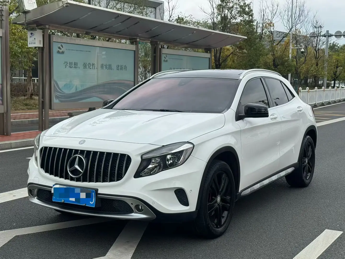 Mercedes-Benz GLA  из Китая