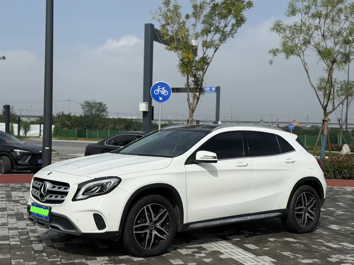 Mercedes-Benz GLA  из Китая