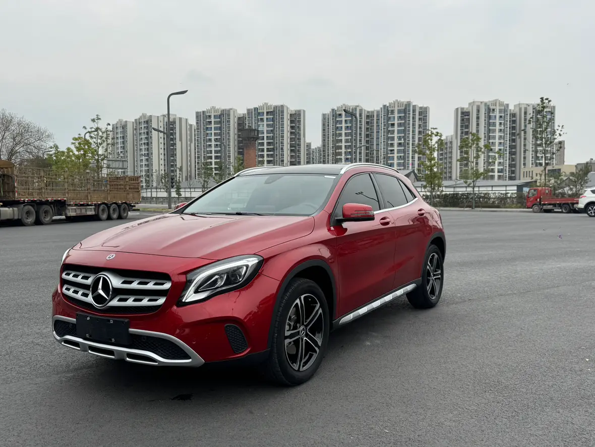 Mercedes-Benz GLA  из Китая