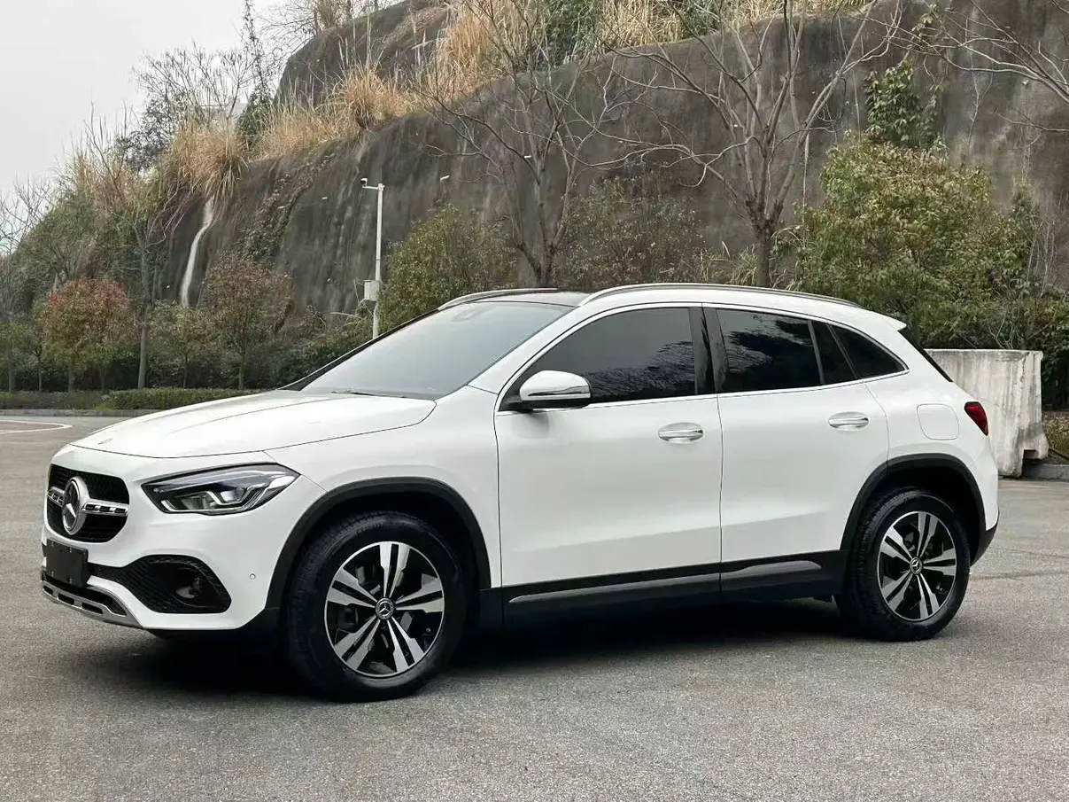 Mercedes-Benz GLA  из Китая