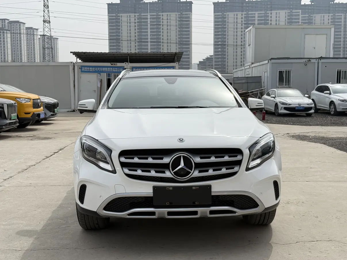Mercedes-Benz GLA  из Китая