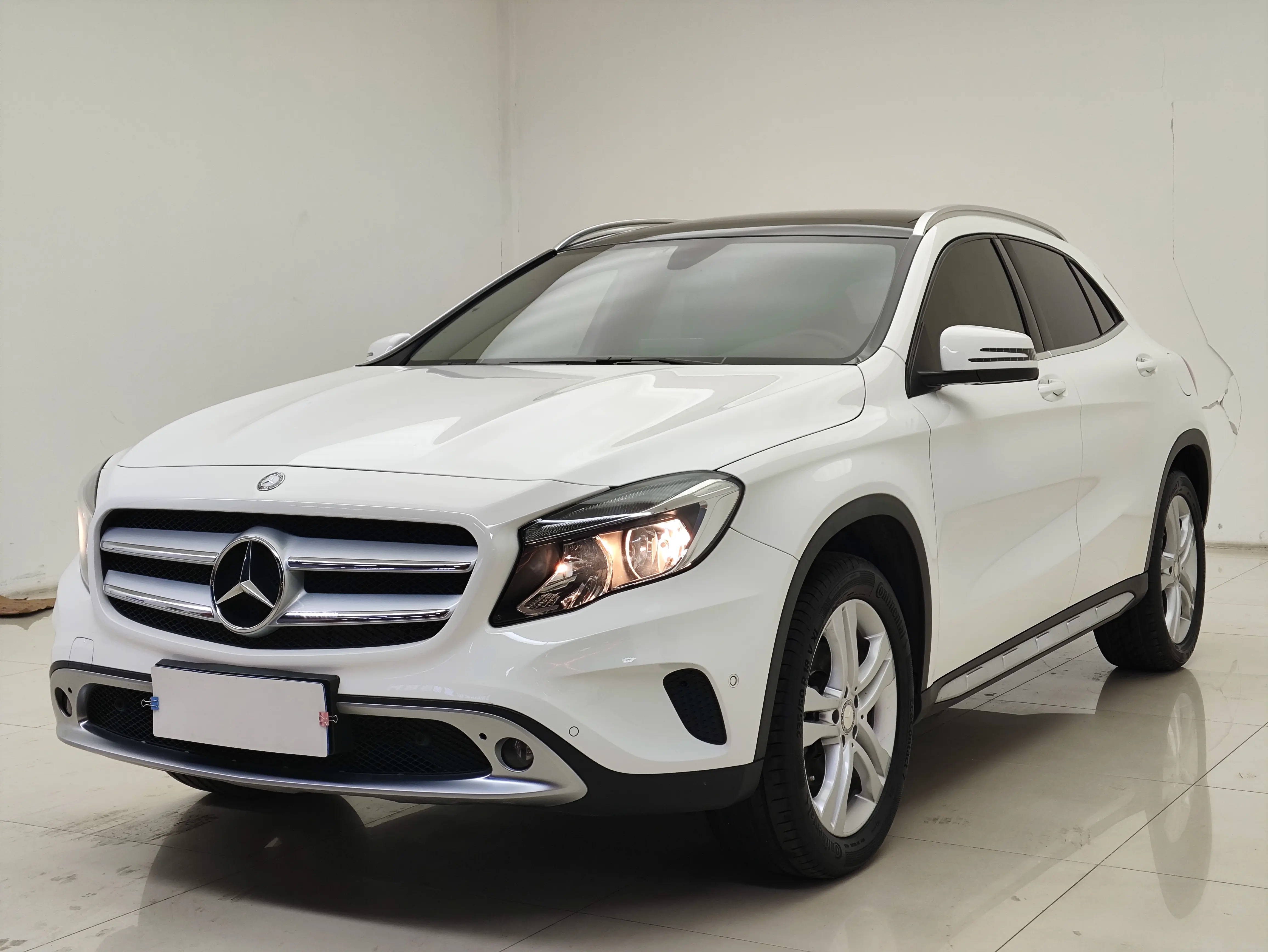 Mercedes-Benz GLA  из Китая