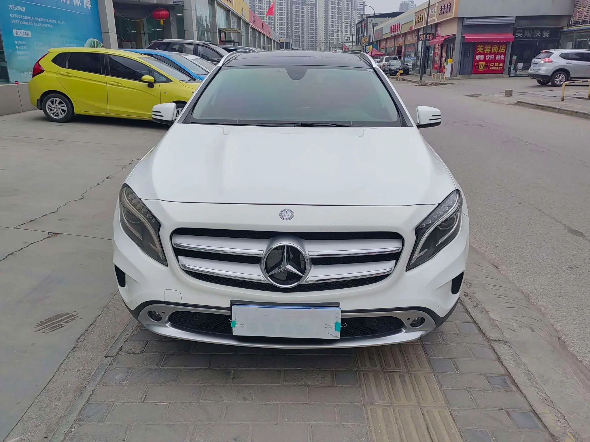 Mercedes-Benz GLA  из Китая