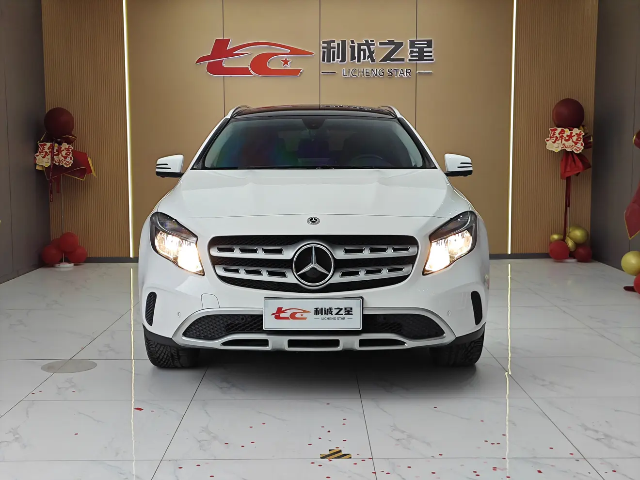 Mercedes-Benz GLA  из Китая